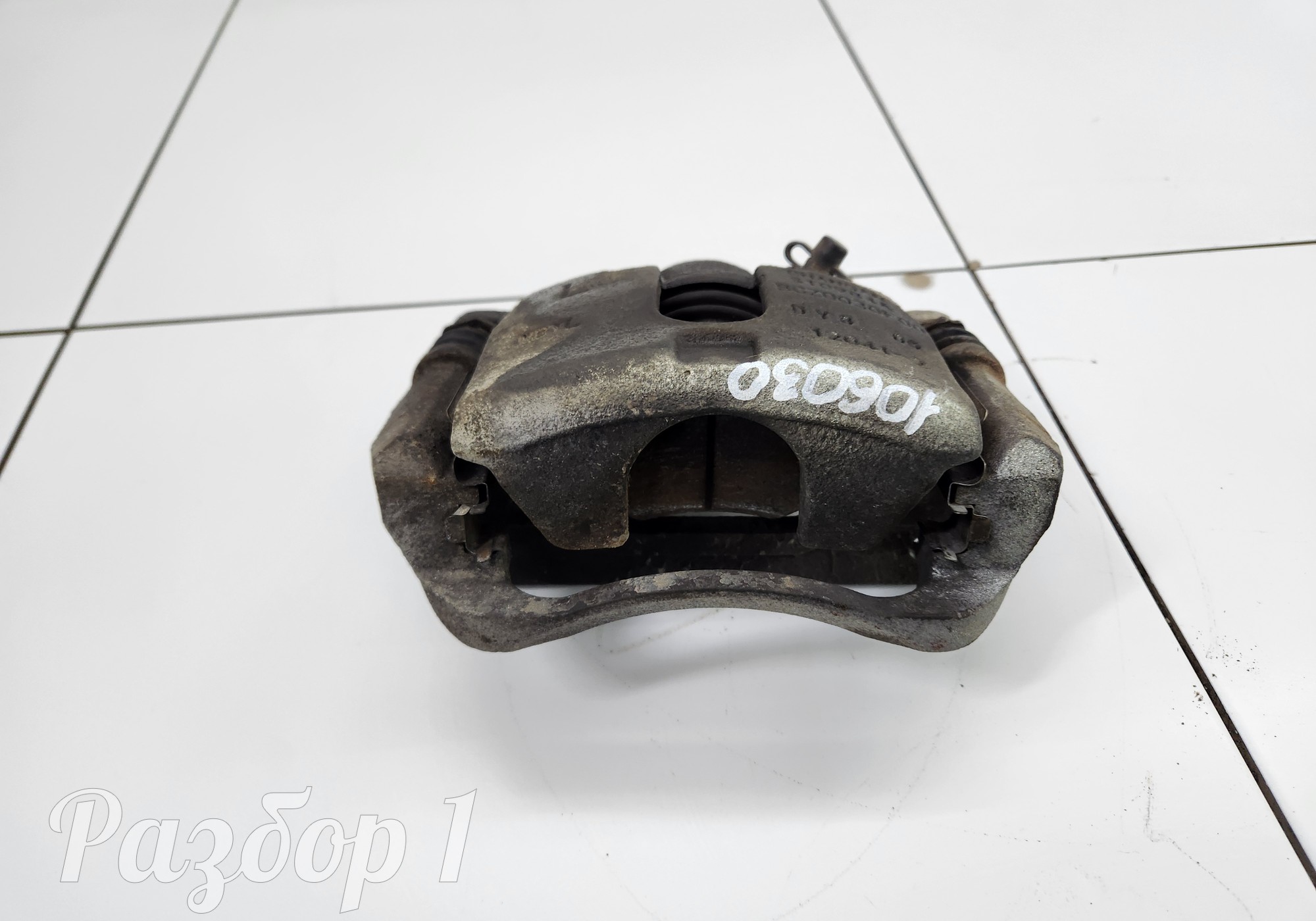 Суппорт передний левый для Changan Alsvin (с 2018)