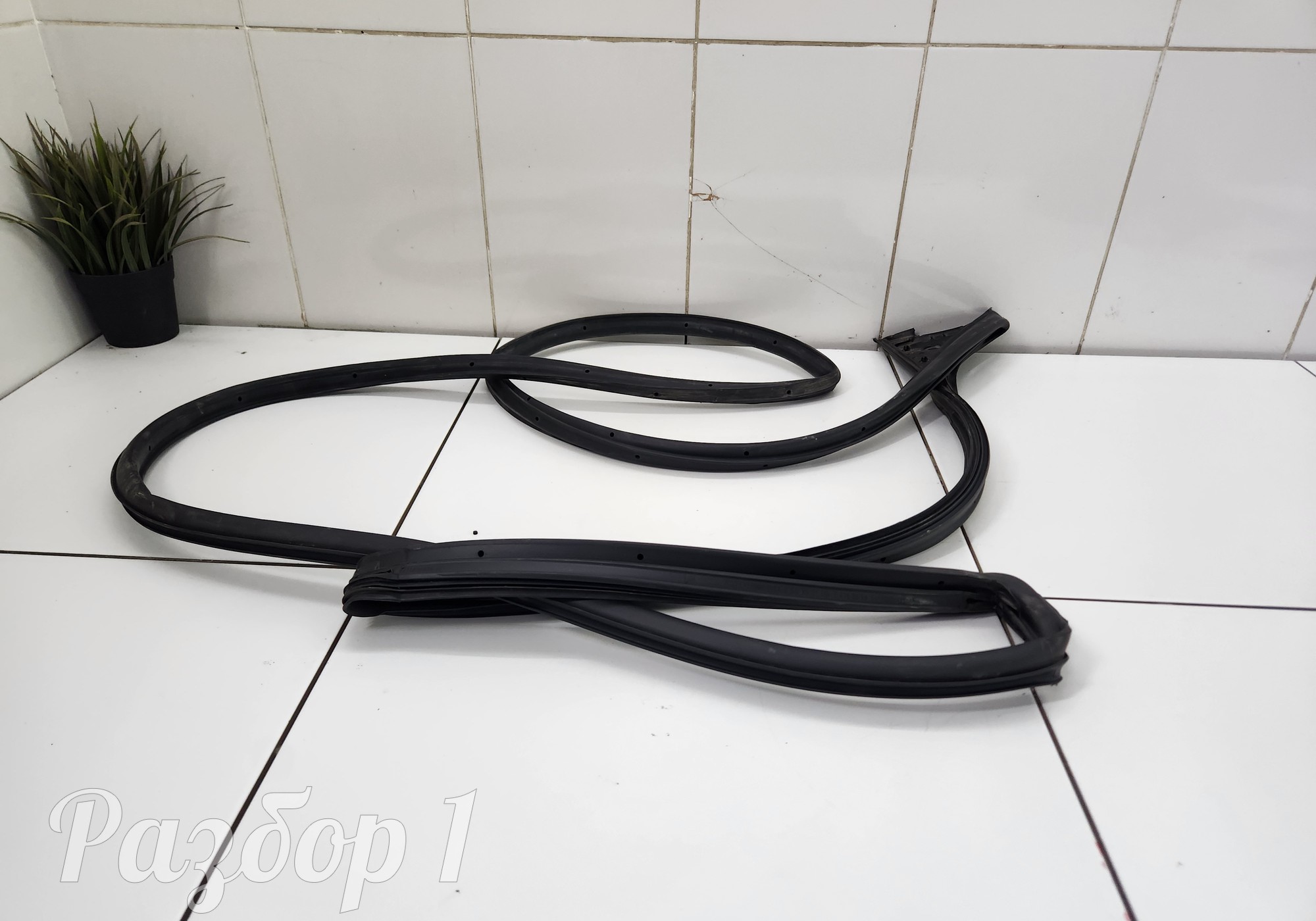 Уплотнитель передней правой двери для Gac GS3 (с 2024)