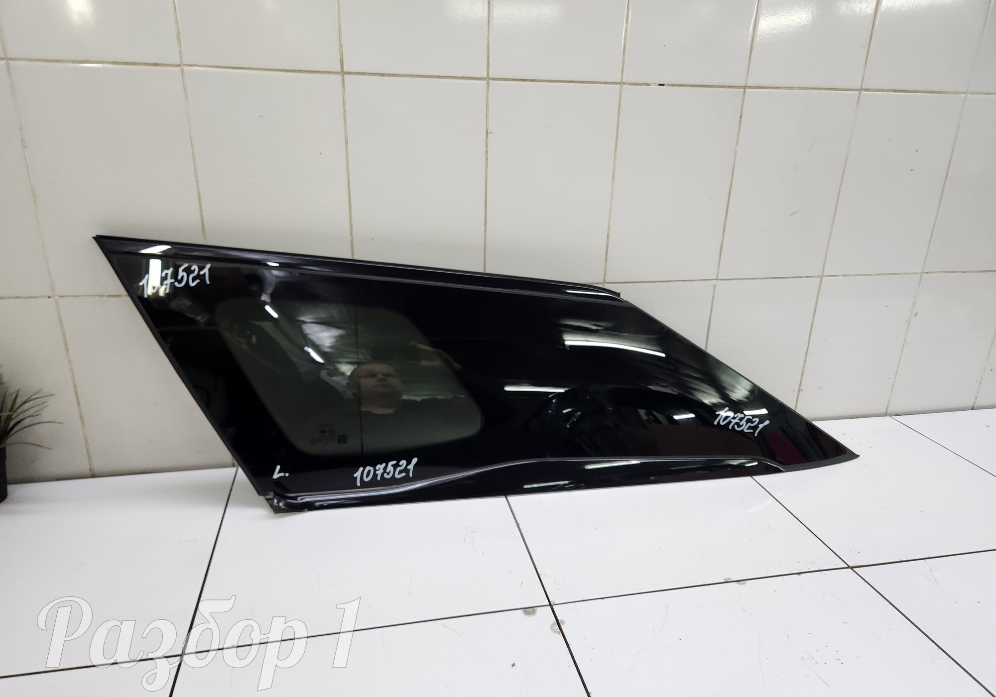 Стекло кузовное левое для Jaecoo J8 (с 2024)