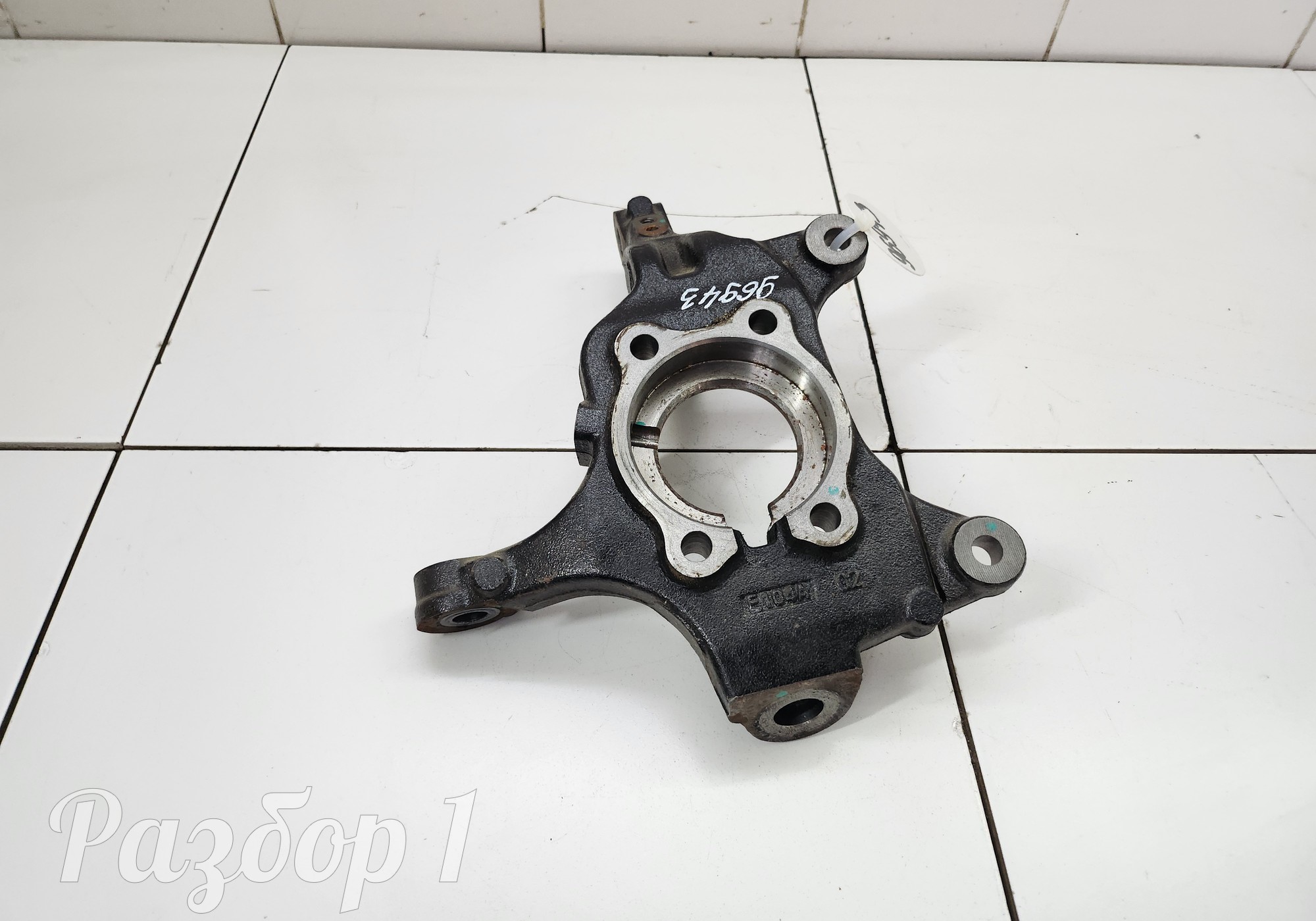 4048053400 Кулак поворотный передний правый для Geely Atlas Pro (с 2021)