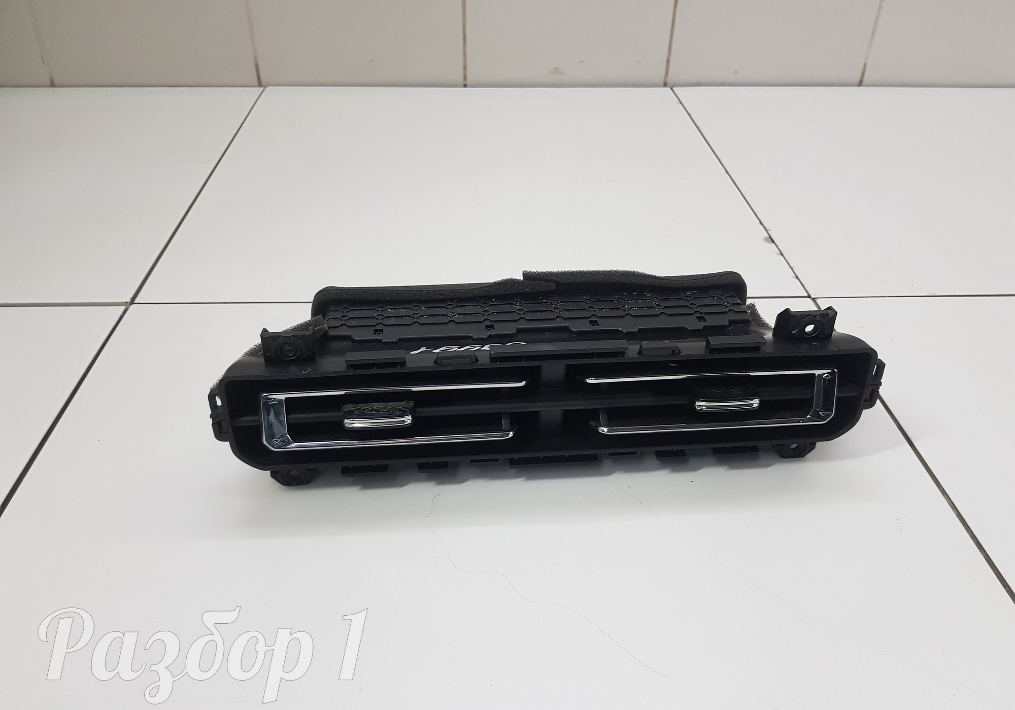 5306900XKZ0YA8P Дефлектор воздушный центральный для Haval M6 II (с 2021)