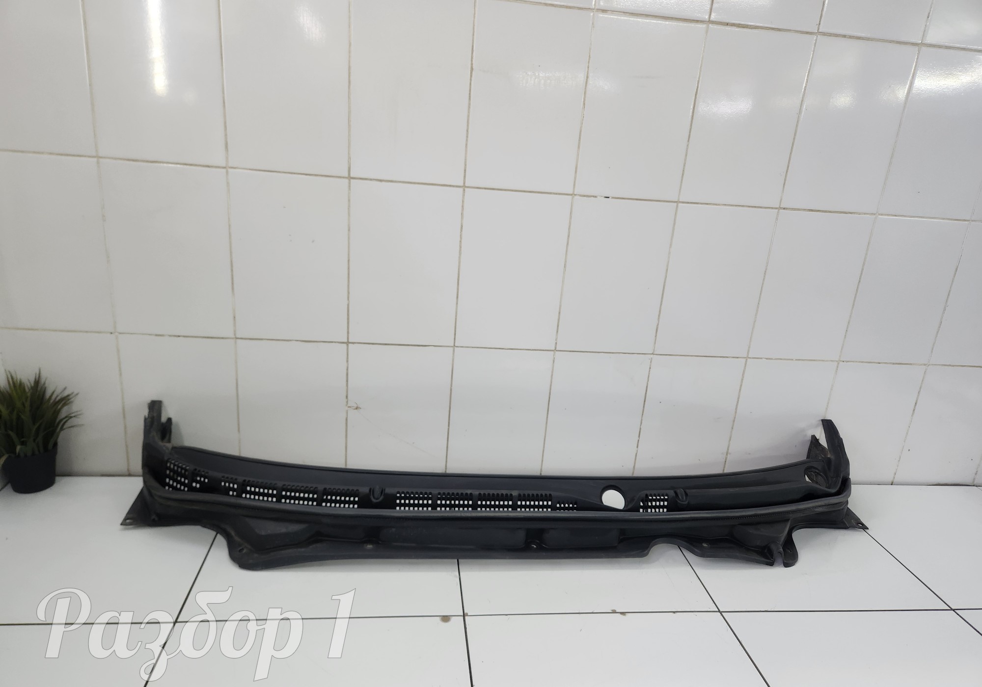 Решетка стеклоочистителя (планка под лобовое стекло) для Changan Alsvin (с 2018)