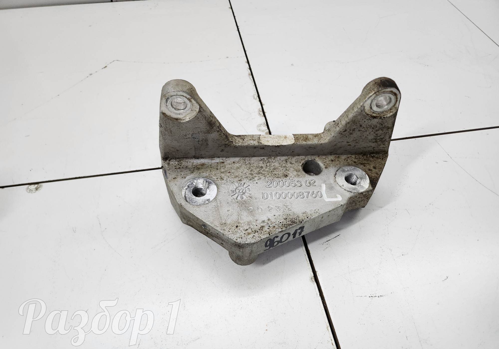 D100008760 Кронштейн для Evolute i-PRO (с 2022)
