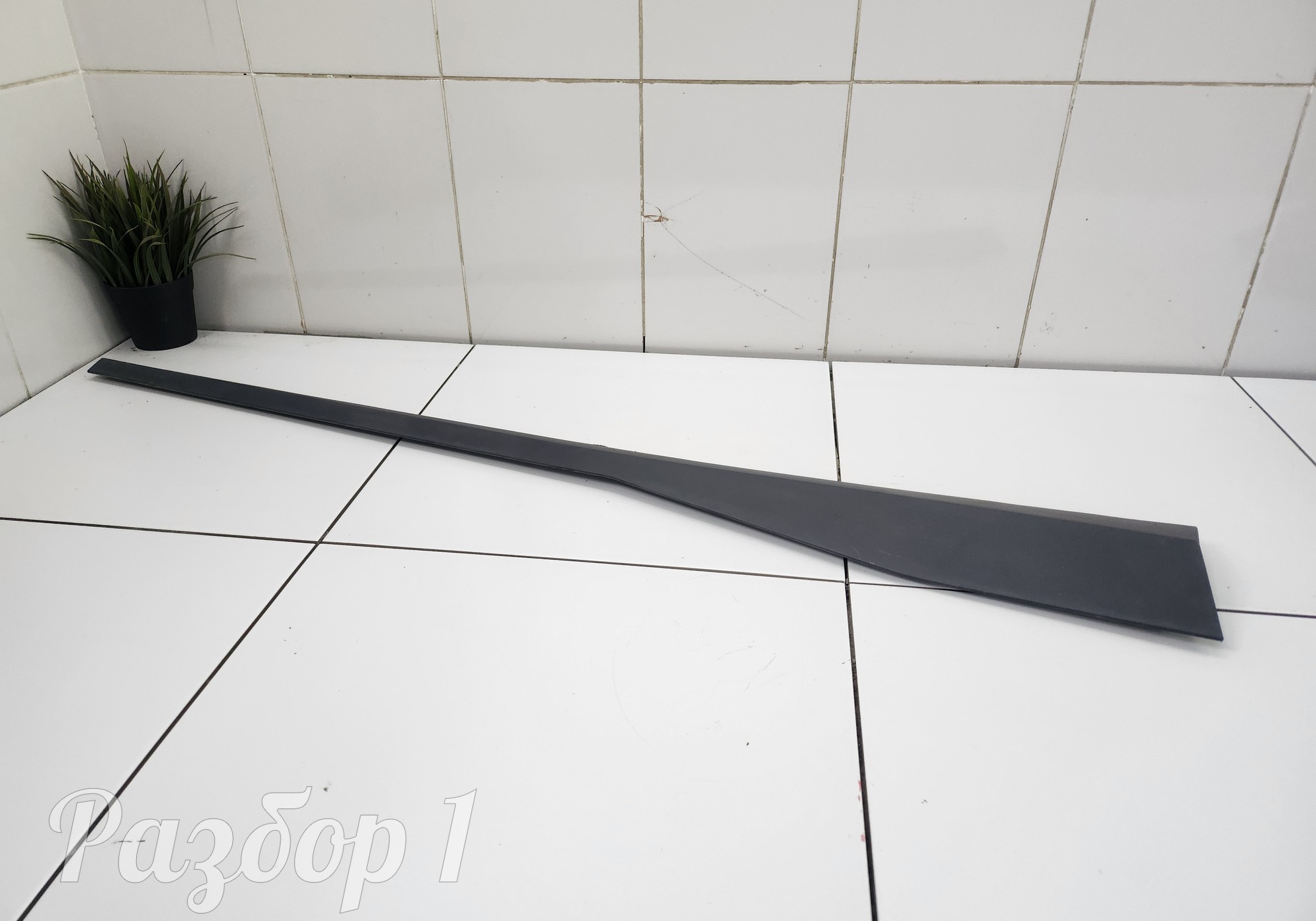 7155092CRV0000 Накладка передней правой двери для Gac GS3 (с 2024)