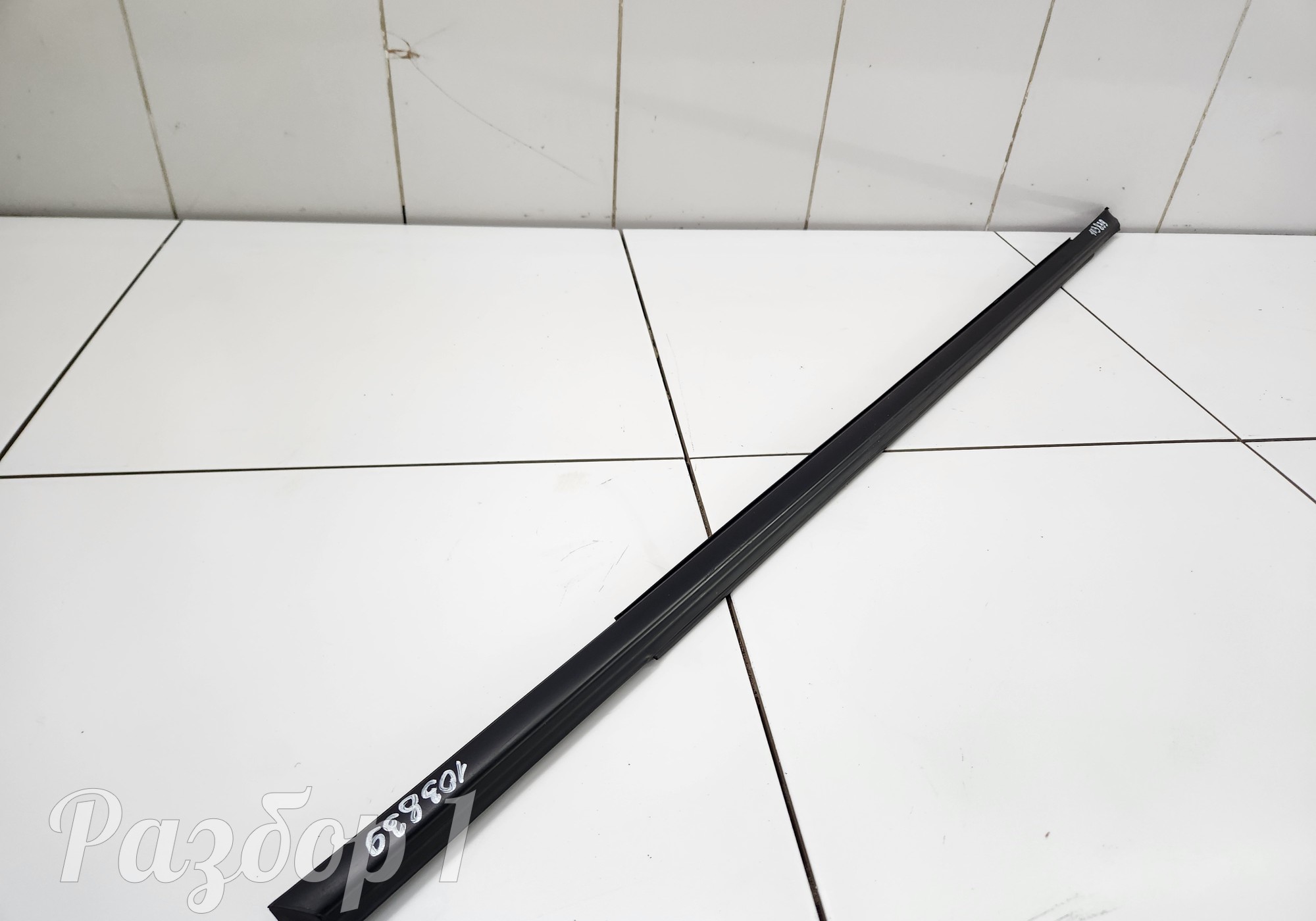 Молдинг стекла задней левой двери для Geely Emgrand (SS11) (с 2021)