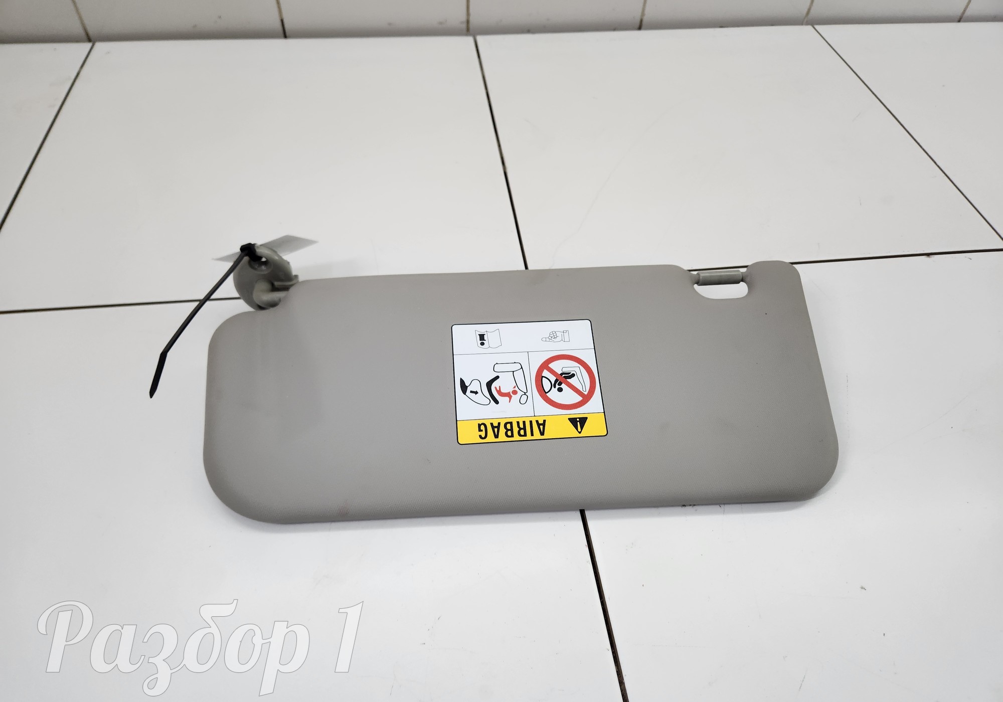 Козырек солнцезащитный правый для Geely Coolray (с 2020)