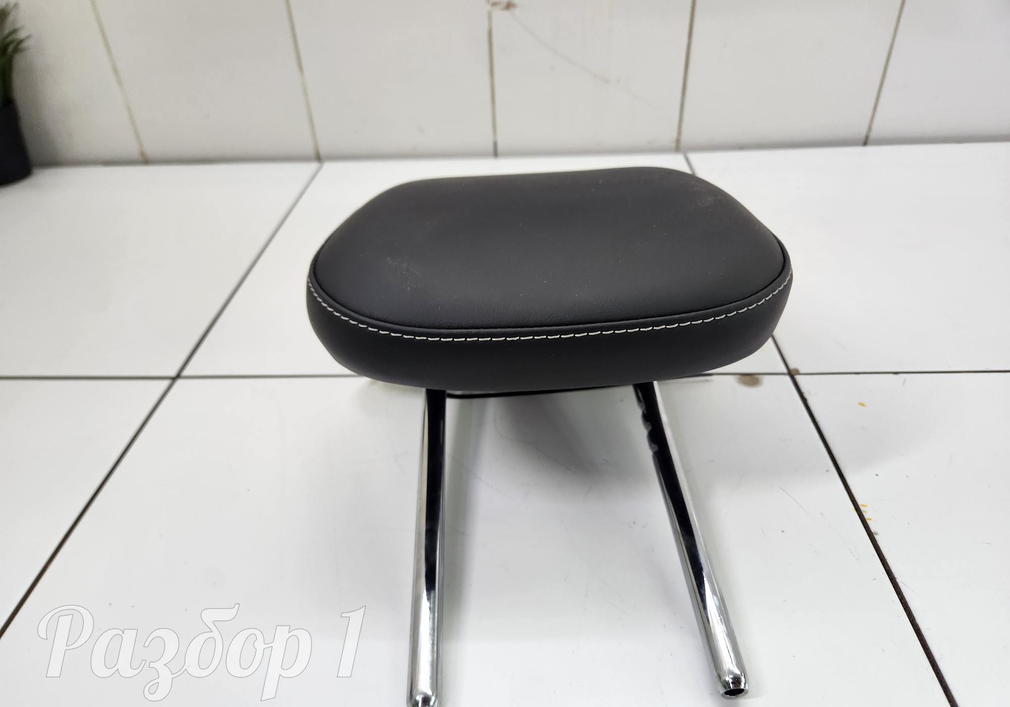 Подголовник заднего сиденья левый для Geely Atlas Pro (с 2021)