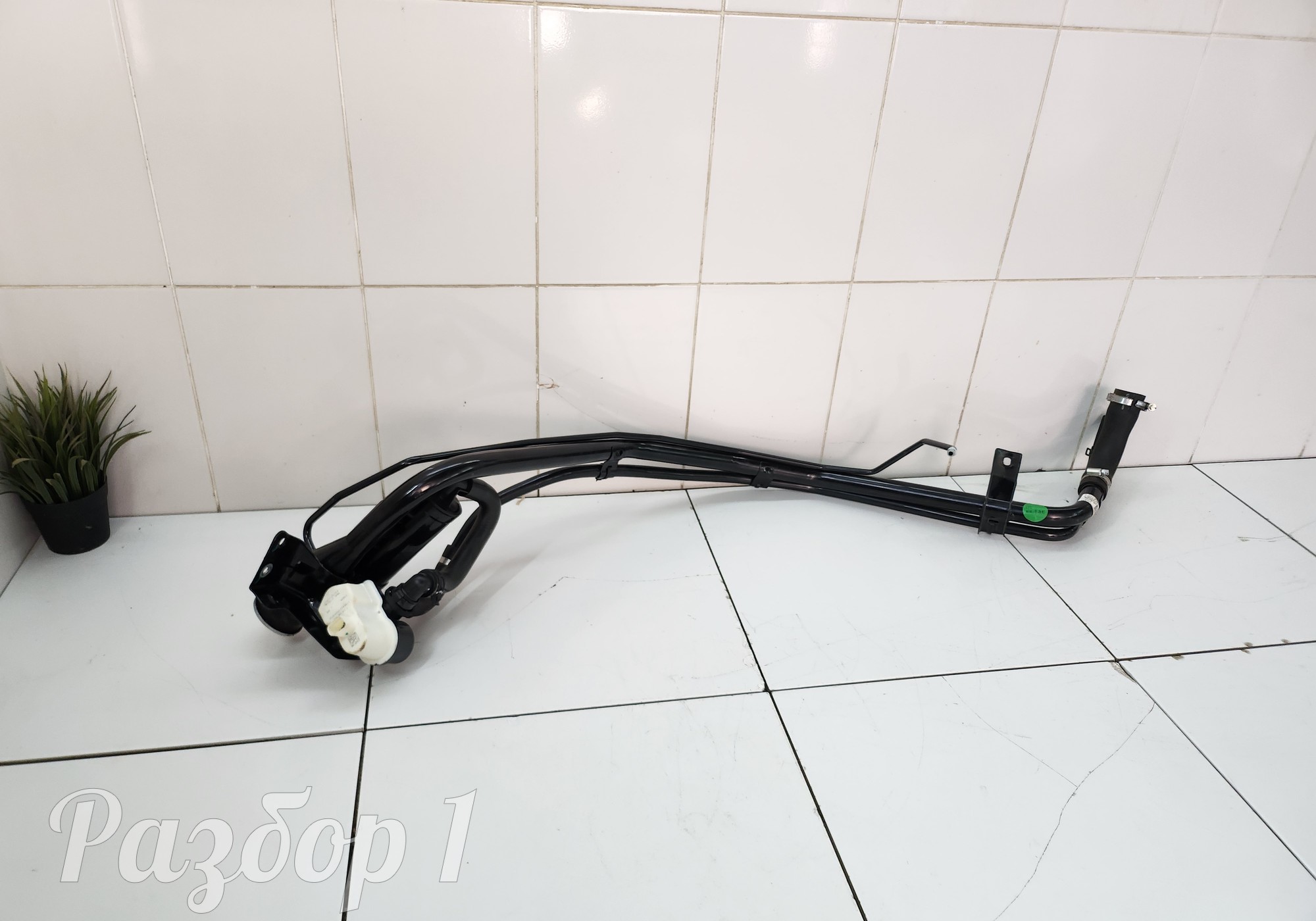 8891069733 Горловина топливного бака для Geely Atlas Pro (с 2021)
