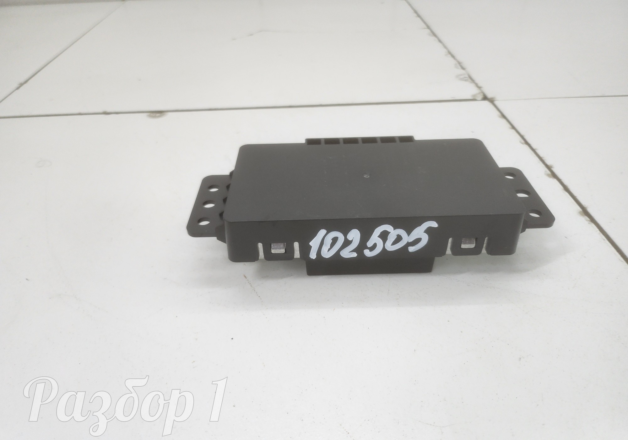 3725400P33H2 Электронный блок без проводной зарядки для Jac T9 (с 2023)