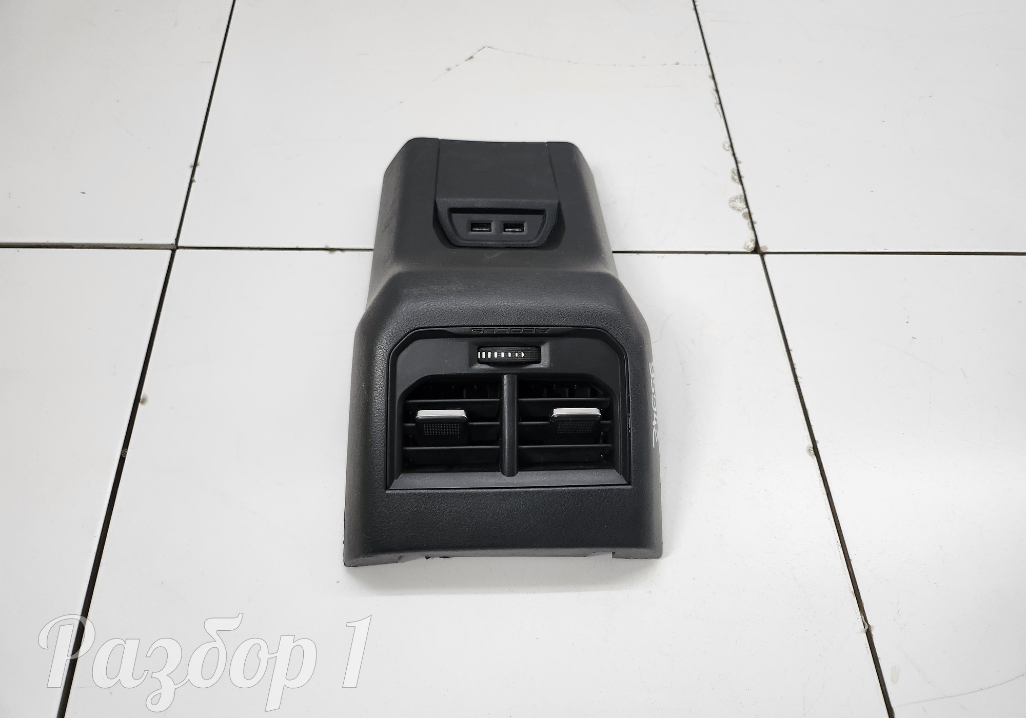 S310028JG0105 Накладка центральной консоли для Evolute i-PRO (с 2022)