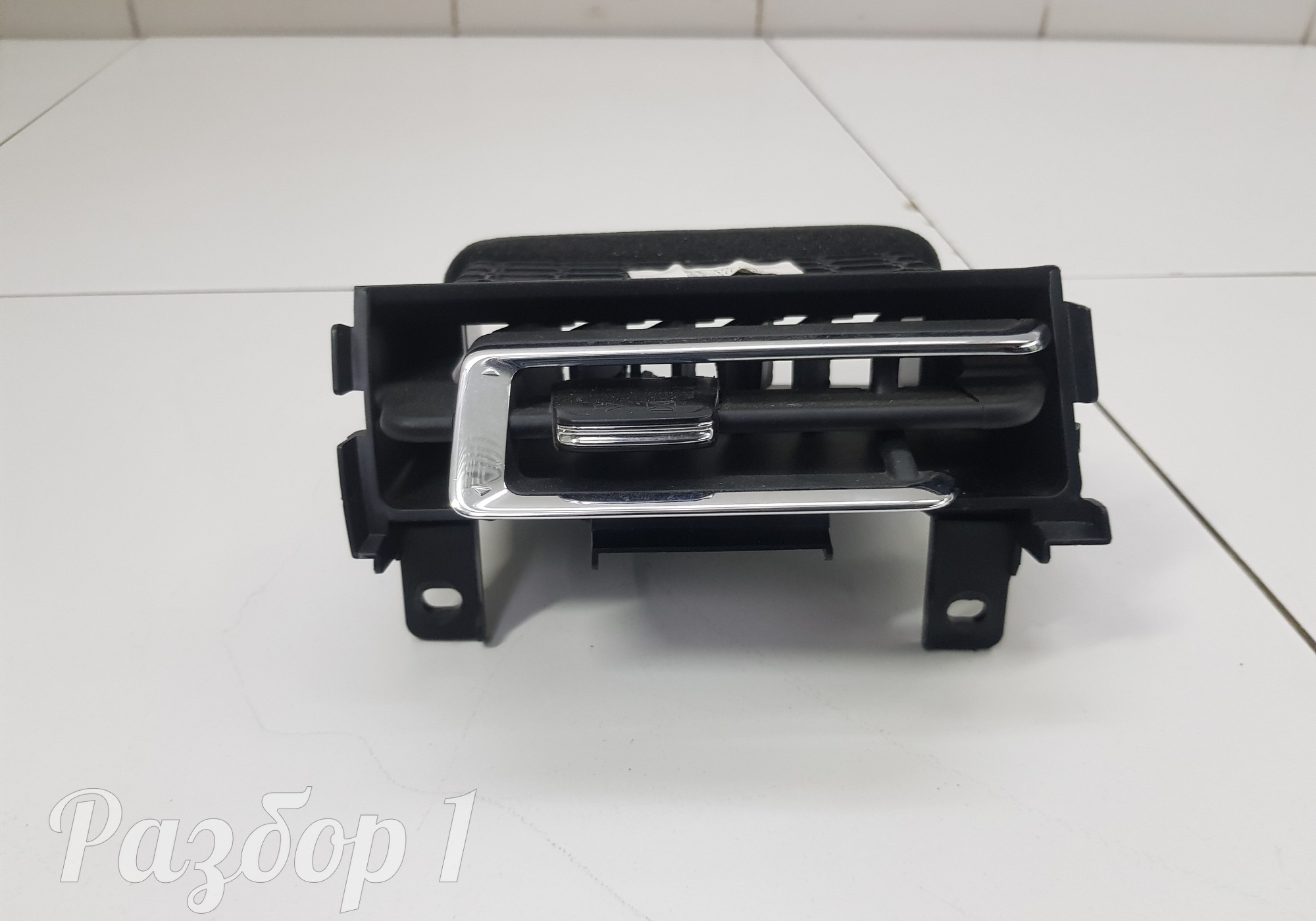 5306700XKZ0YA8P Дефлектор воздушный левый для Haval M6 II (с 2021)