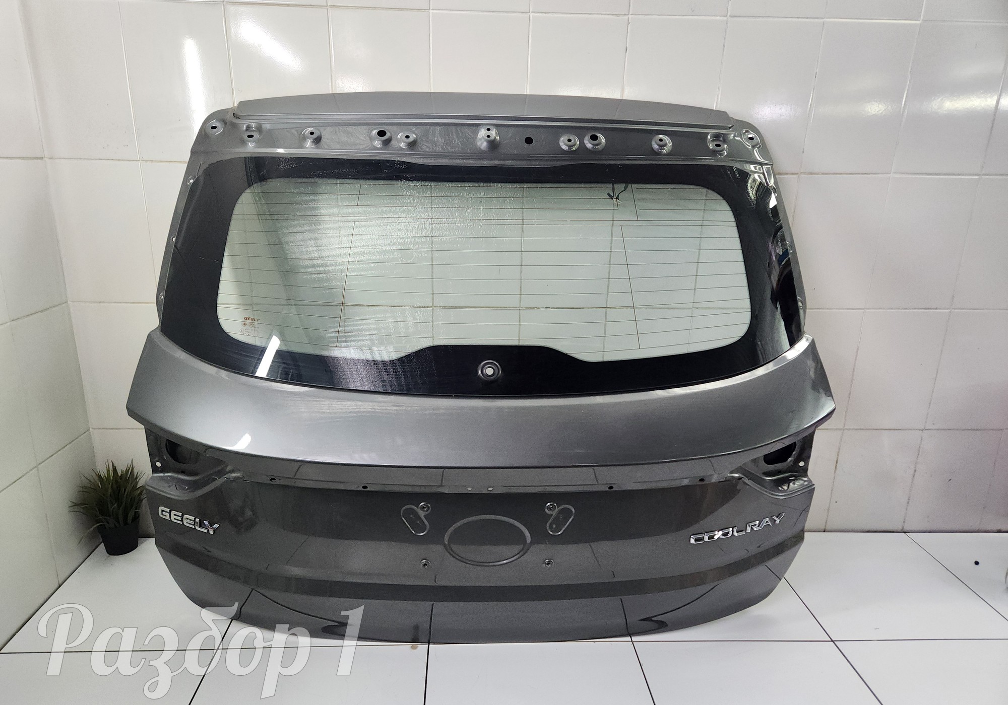 Крышка багажника для Geely Coolray (с 2020)
