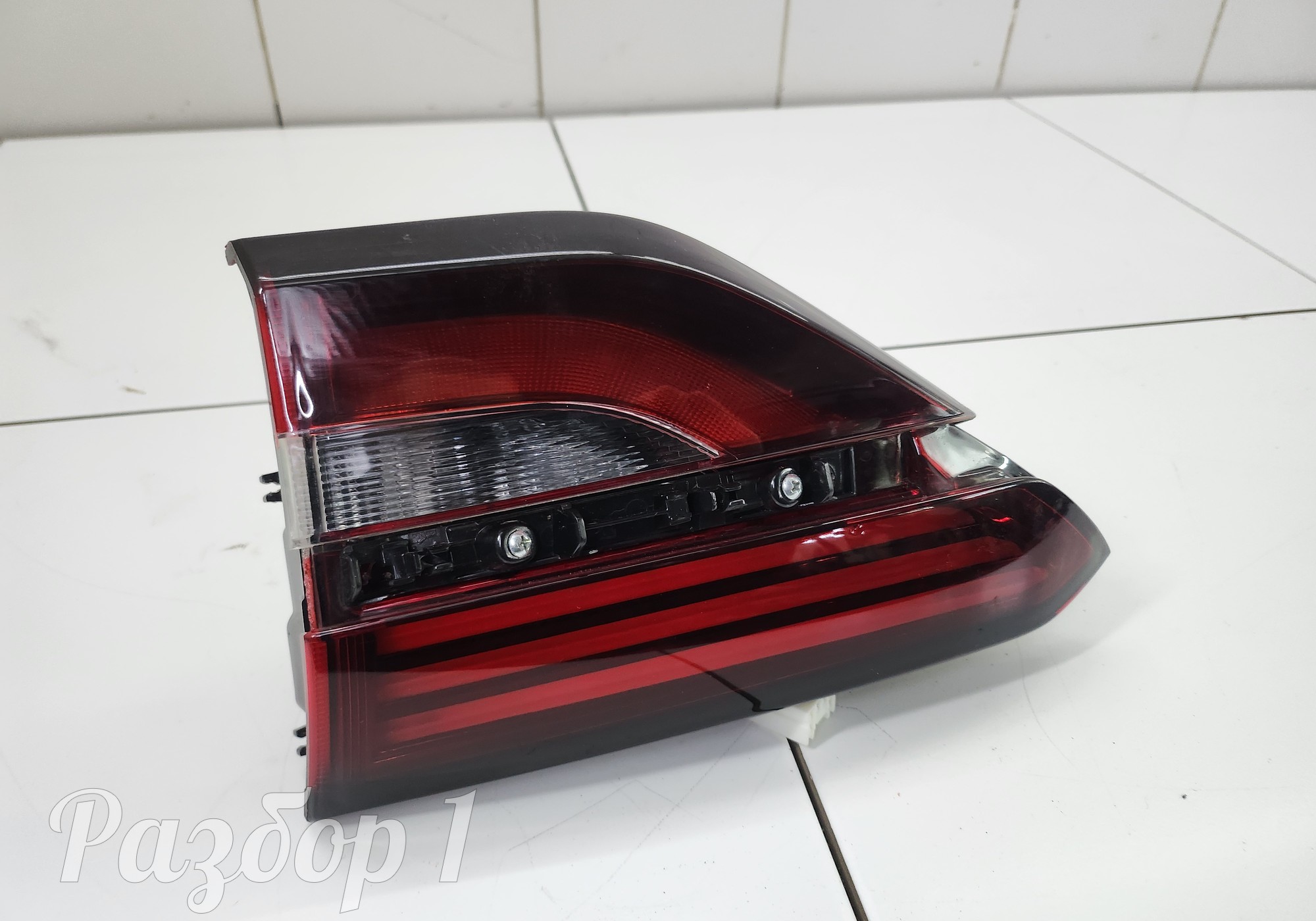 Фонарь задний крышки багажника правый для Geely Coolray (с 2020)