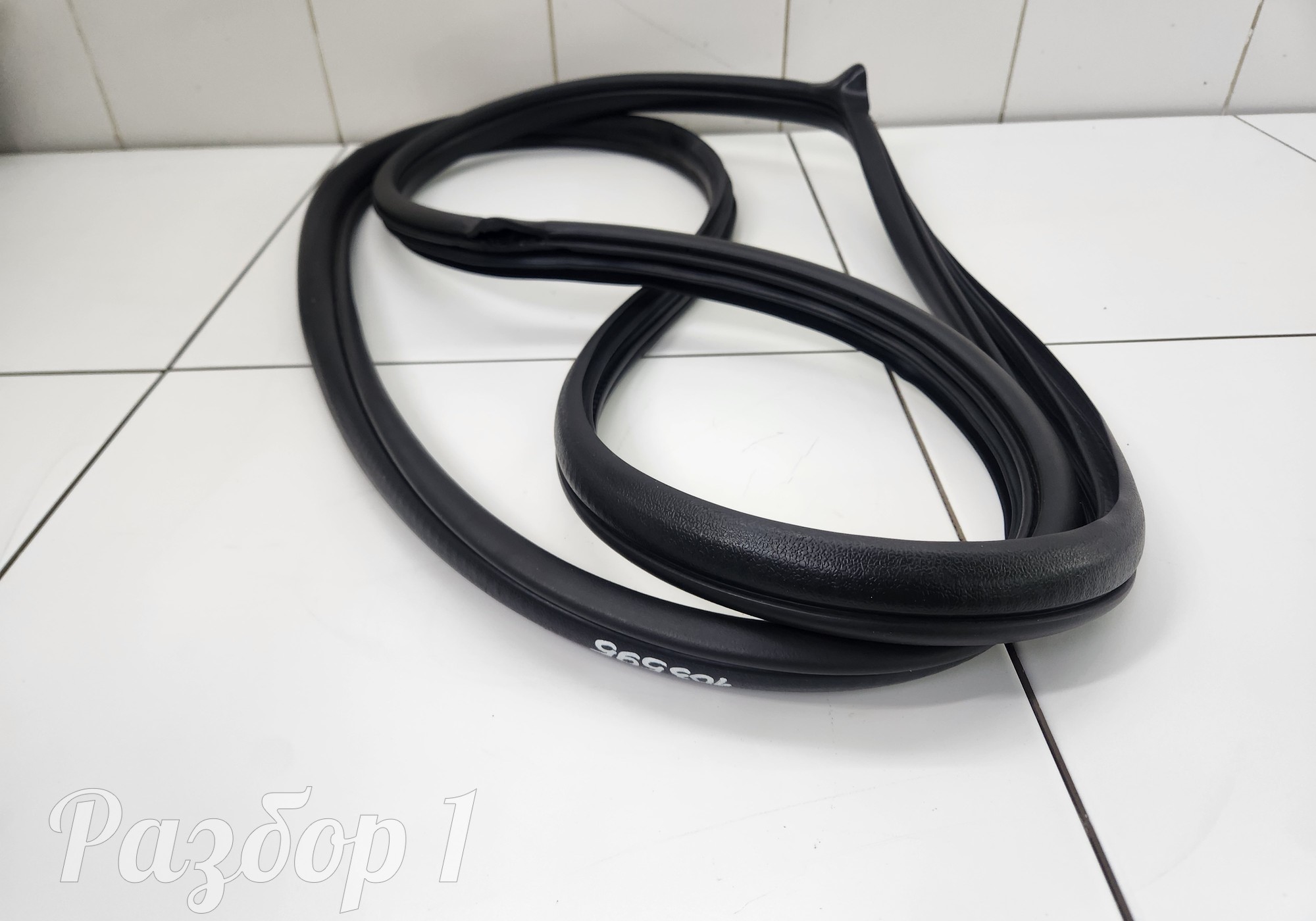 Уплотнитель проема задней правой двери для Haval M6 II (с 2021)