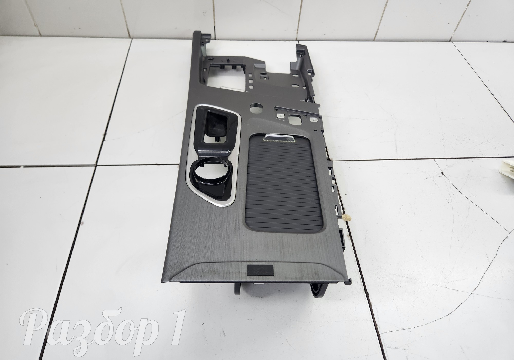 5305200CN02 Накладка центральной консоли для Changan UNI-T (с 2020)