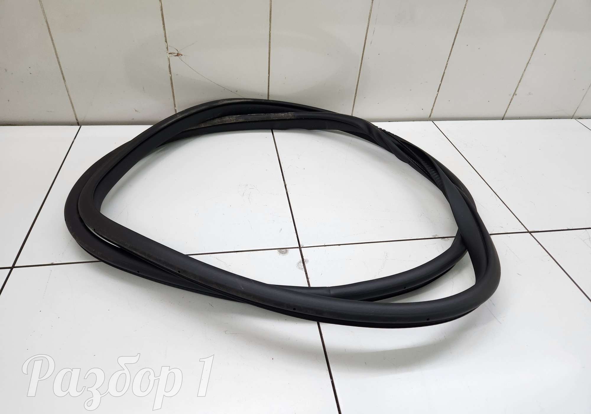 Уплотнитель проема передней правой двери для Jaecoo J8 (с 2024)