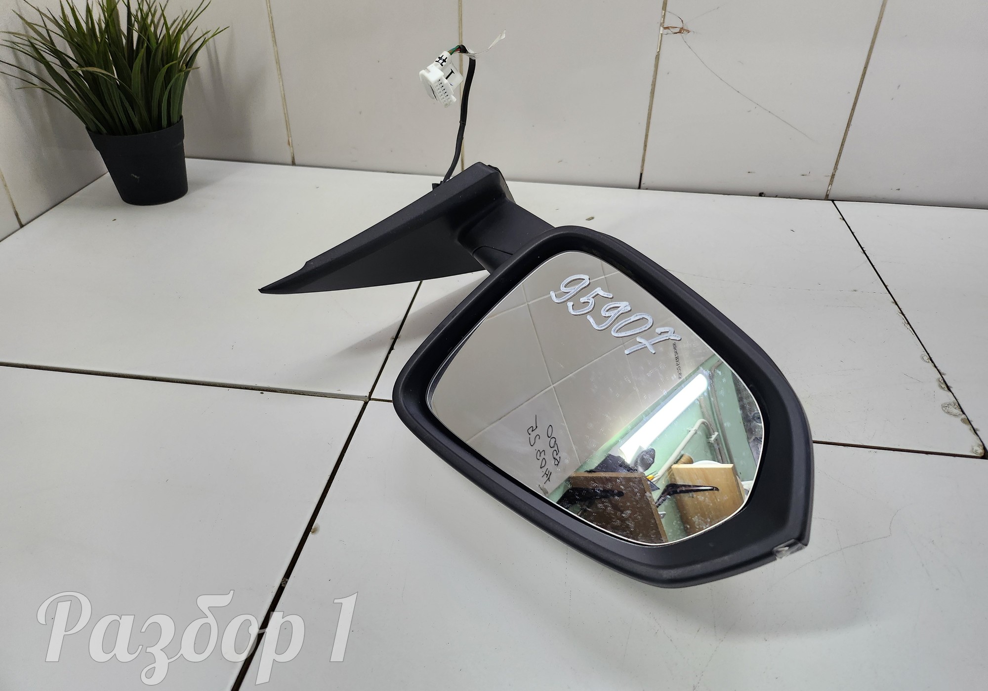 R520010JG01071A Зеркало заднего вида боковое левое 6 контактов для Evolute i-PRO (с 2022)