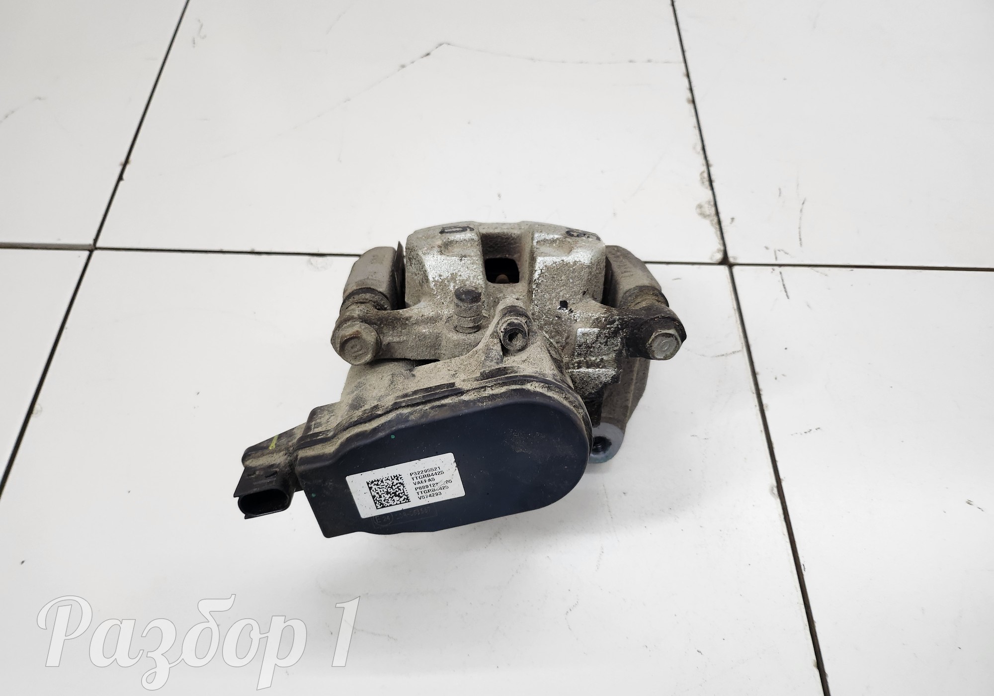 89891225199 Суппорт задний правый для Geely Monjaro (с 2021)
