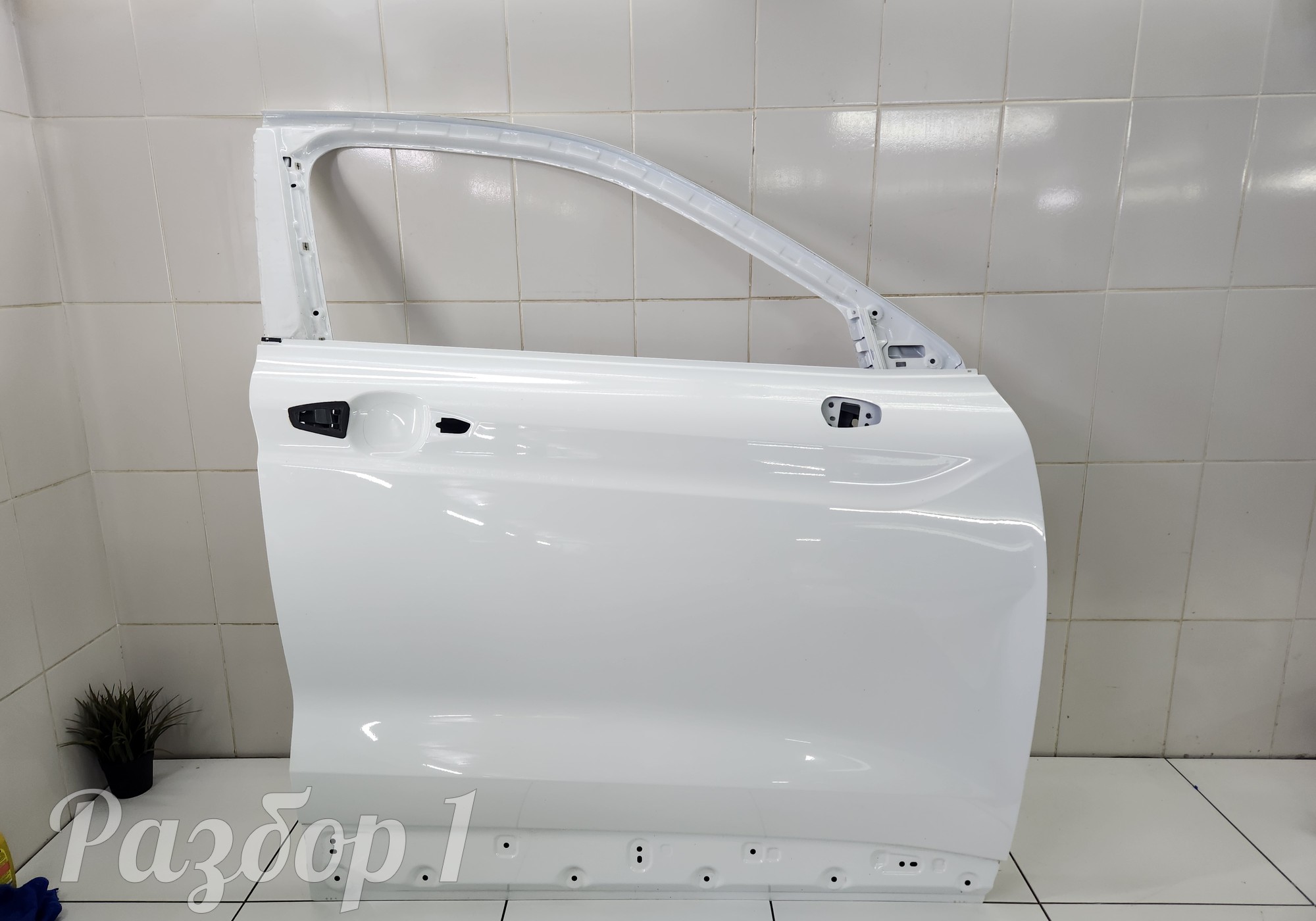 5075047000C15 Дверь передняя правая для Geely Tugella (с 2019)