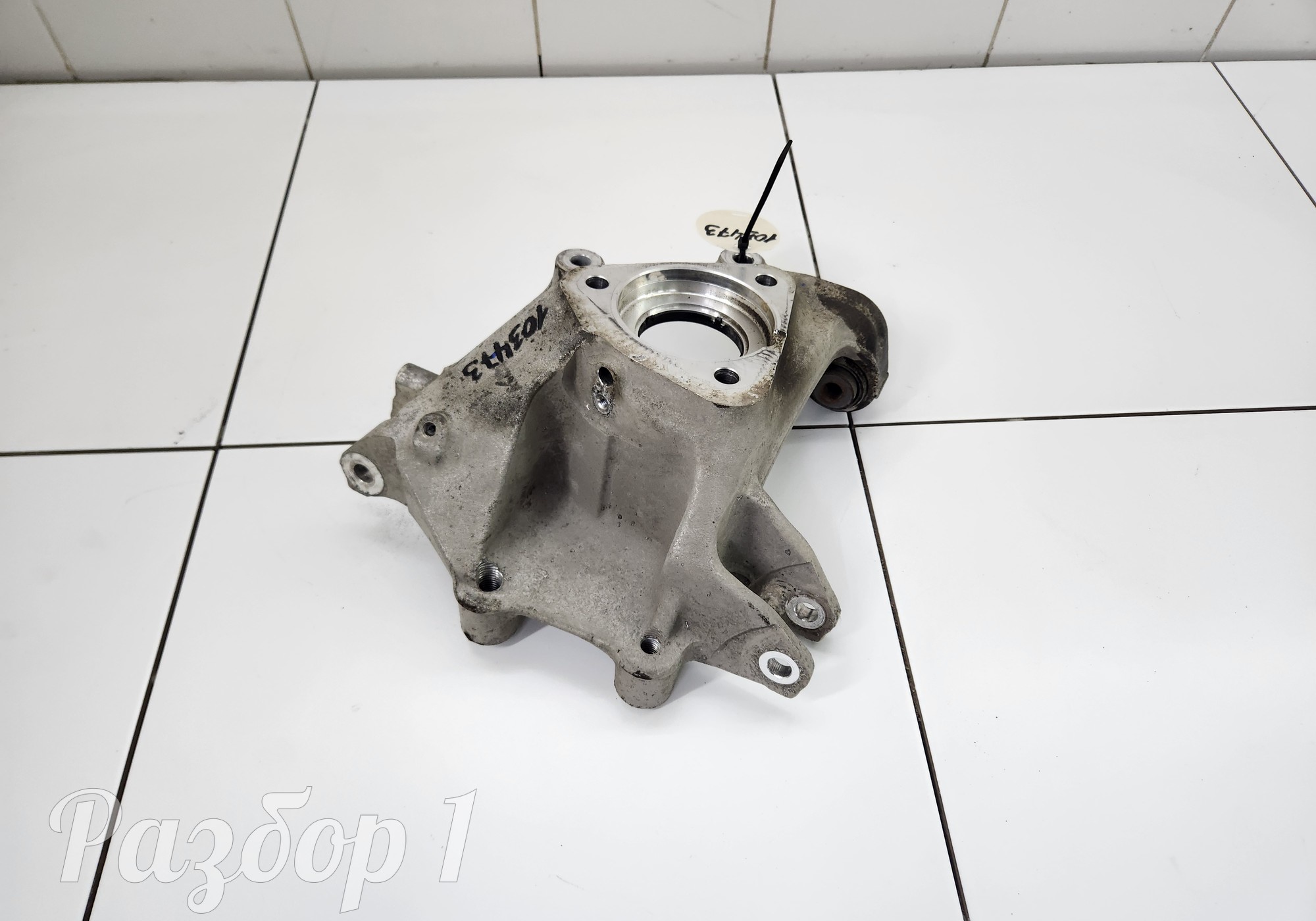 6600012570 Кулак поворотный задний левый для Geely Tugella (с 2019)