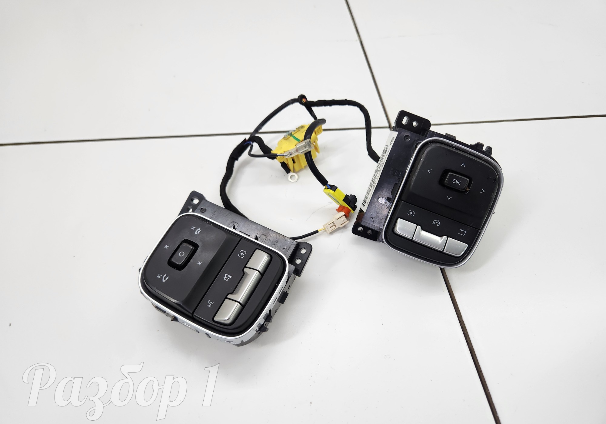 3402301XKJ22A Блок кнопок на руль для Haval H3 (с 2024)