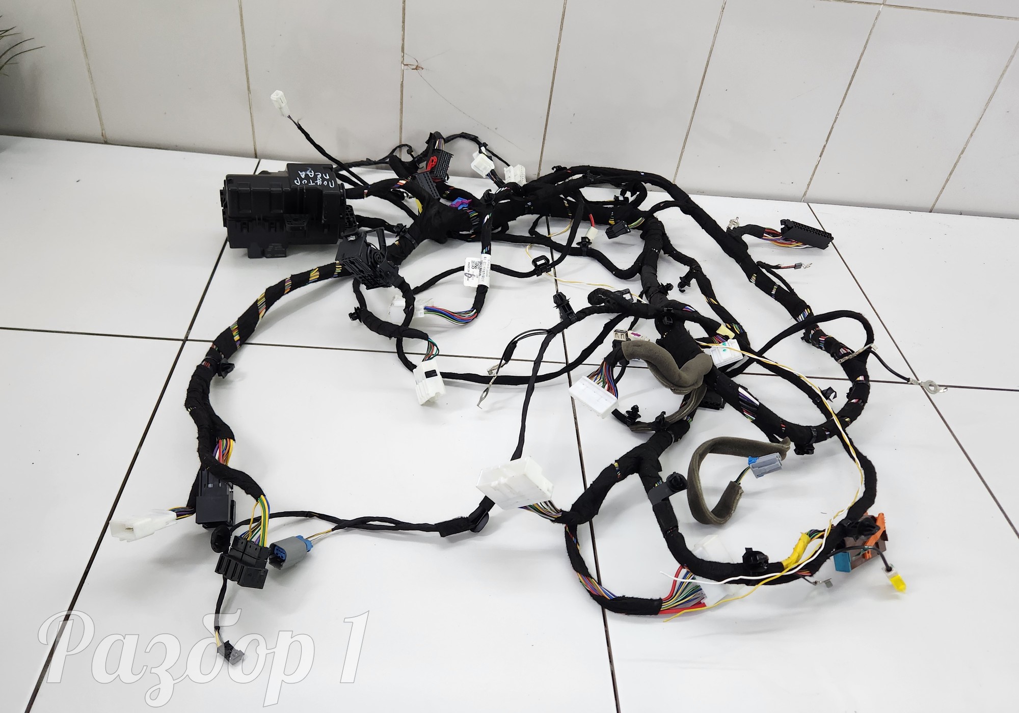 6608118994 Электропроводка под торпедная для Geely Emgrand (SS11) (с 2021)