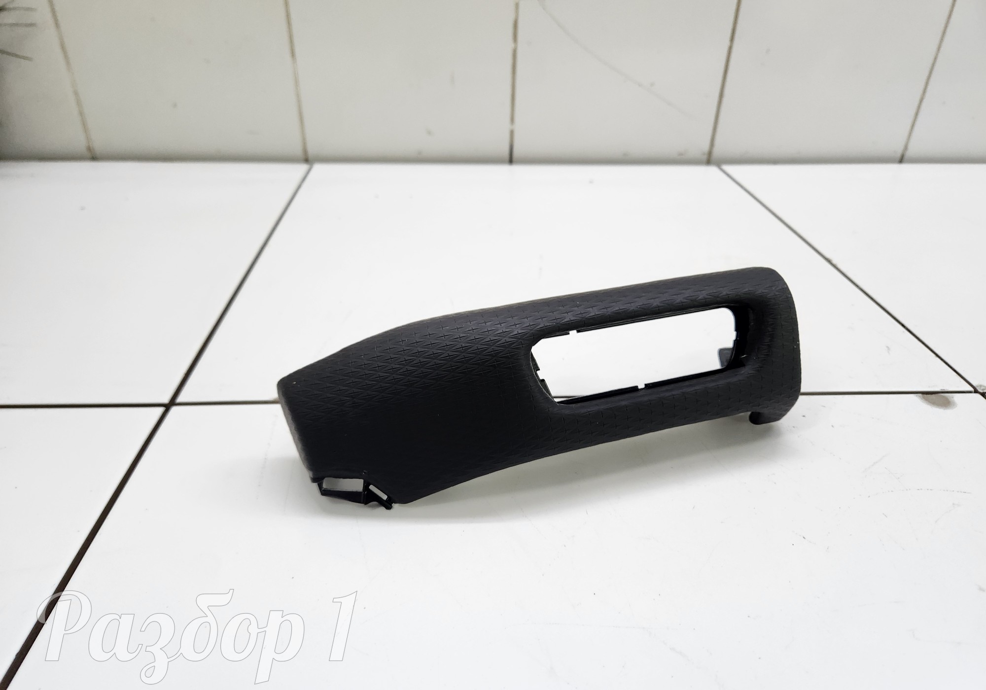 8890069940 Накладка торпеды для Geely Emgrand (SS11) (с 2021)