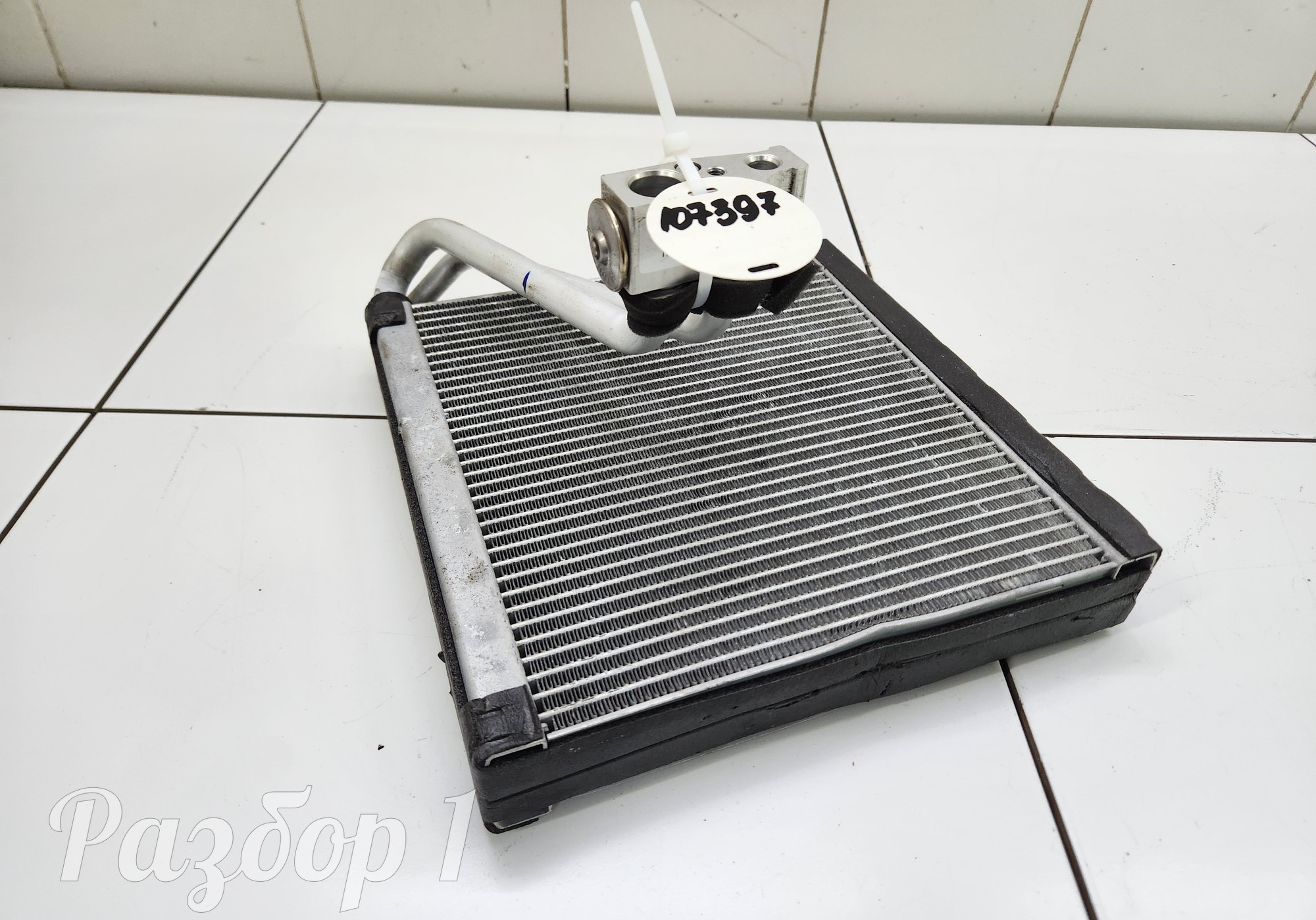 Радиатор кондиционера (конденсер) для Jaecoo J8 (с 2024)