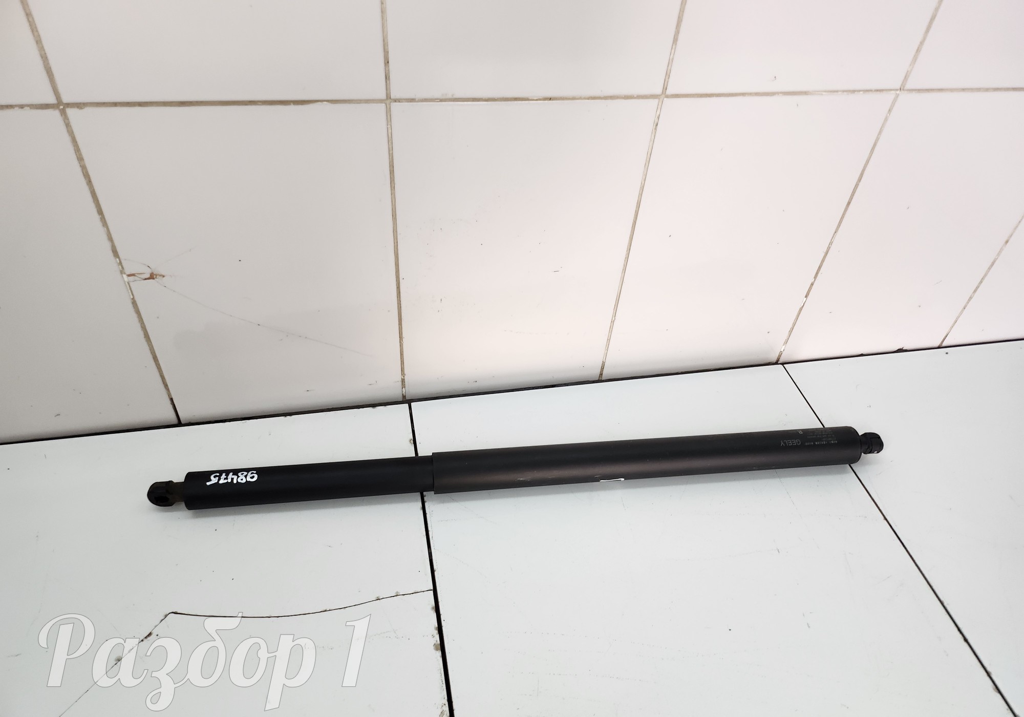 8891868271 Амортизатор багажника правый для Geely Atlas II (с 2023)