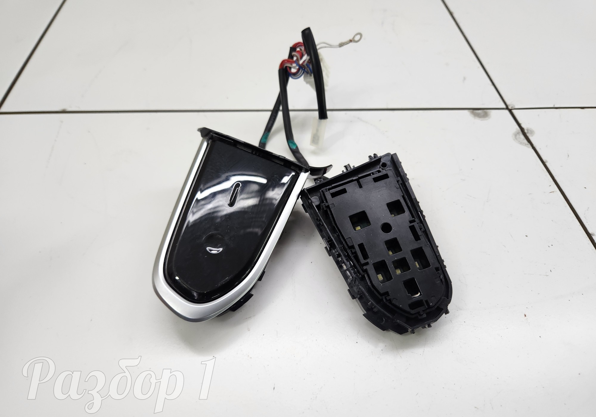 404000634AA Блок кнопок на руль для Jaecoo J8 (с 2024)