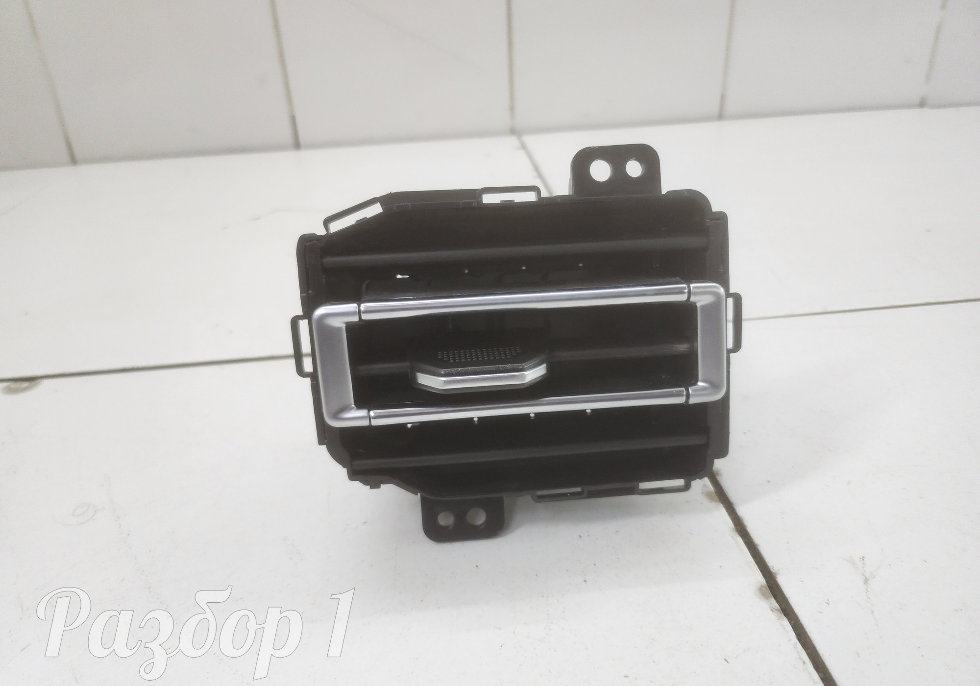 Дефлектор воздушный левый для Jac T9 (с 2023)