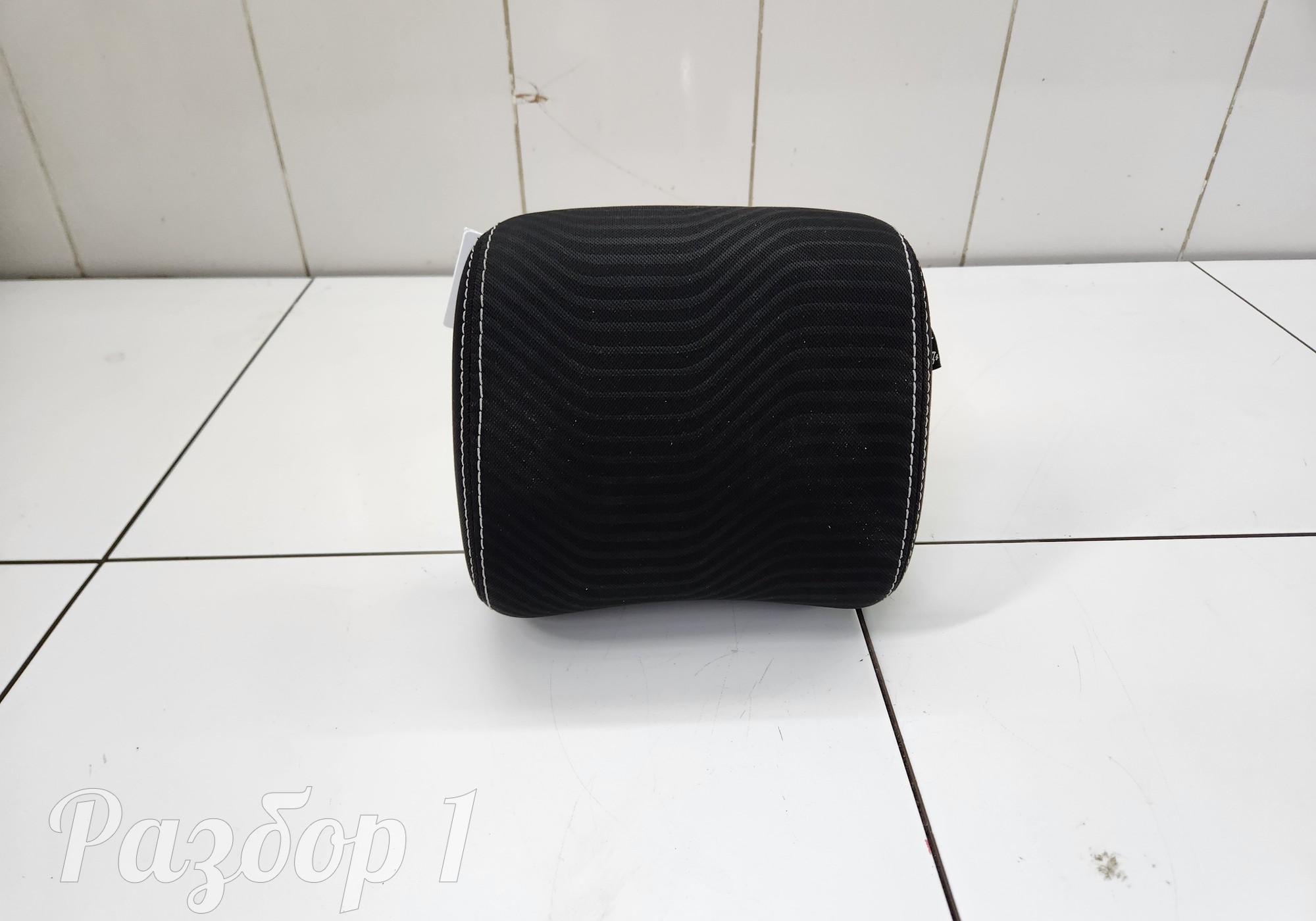 Подголовник заднего сиденья левый для Geely Coolray (с 2020)