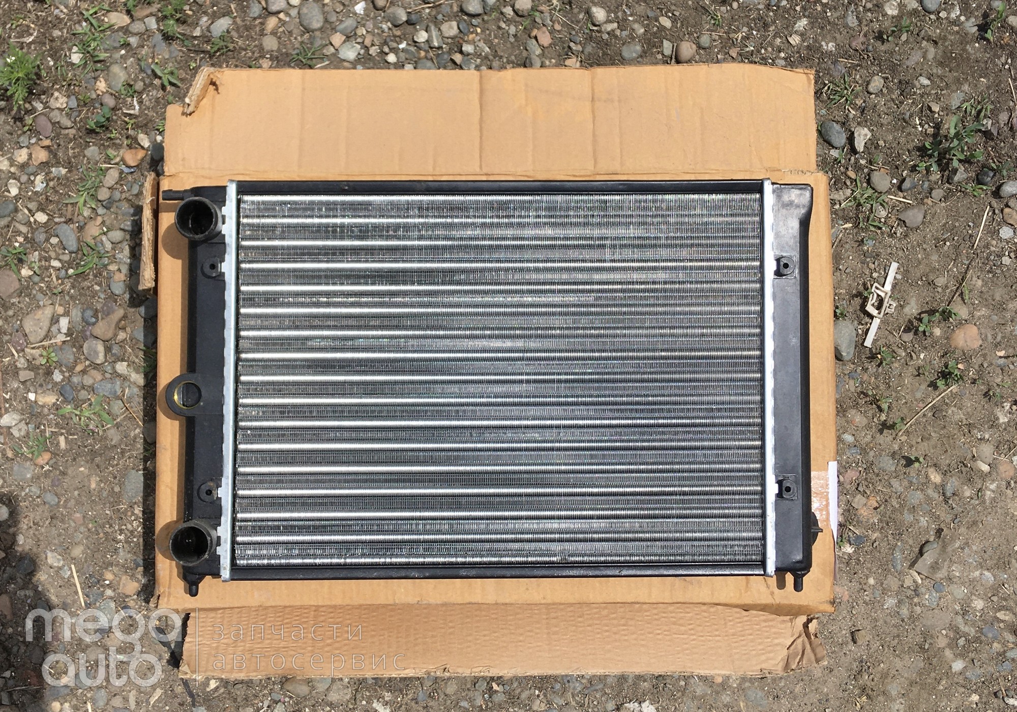 353121253T Радиатор системы охлаждения для Fiat Croma II (с 2005)