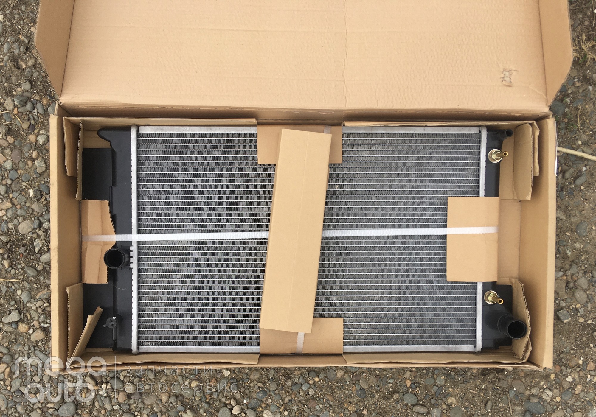 164000D400 Радиатор системы охлаждения для Toyota Avensis