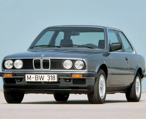 BMW 3 E30 1985 г. в разборе