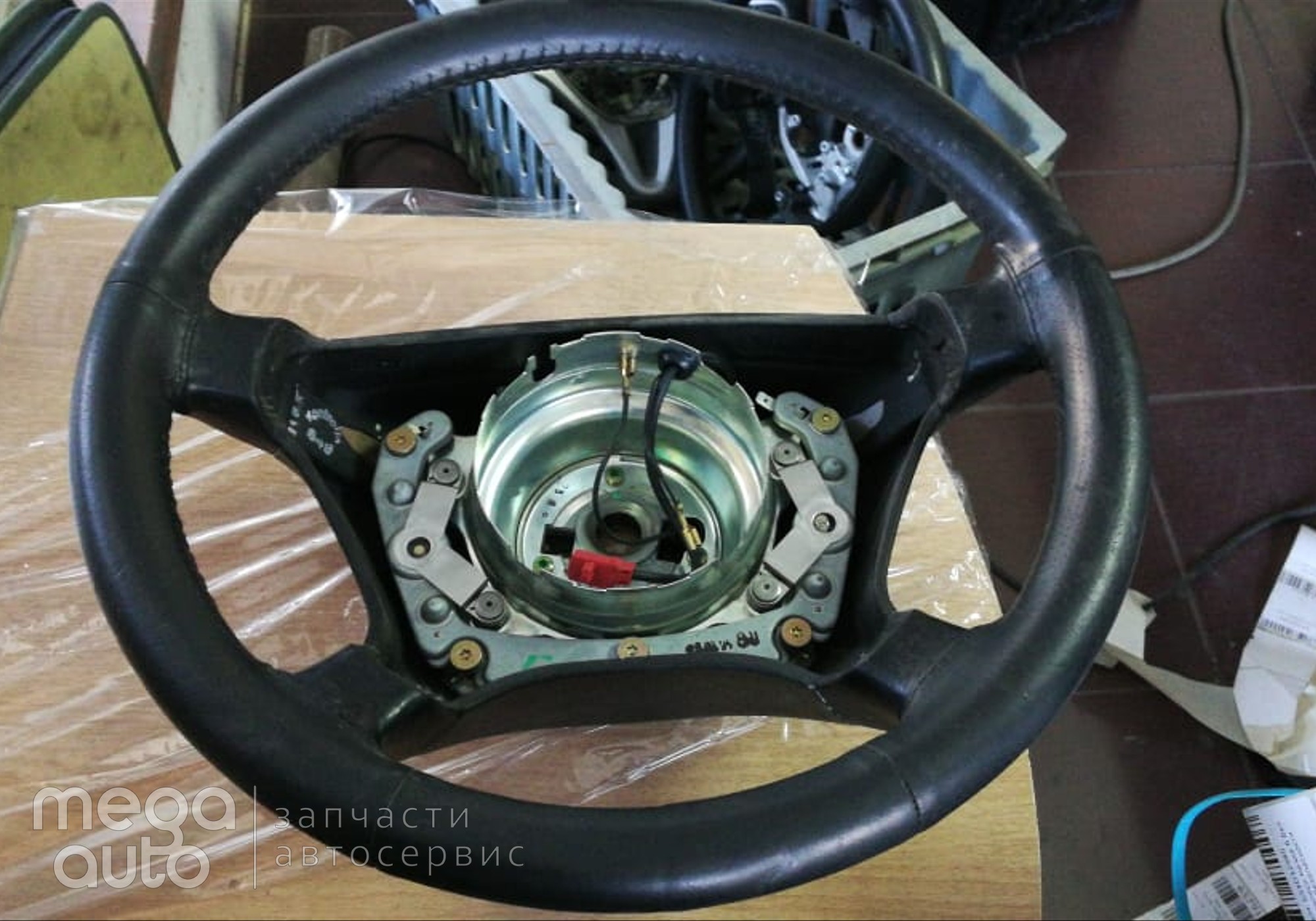 Рулевое колесо без подушки безопасности мерседес Е-класс 124 для Mercedes-Benz E-class W124 (с 1984 по 1996)