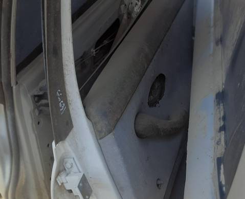 104. Дверь задняя правая пежо 406 белая для Peugeot 406 (с 1995 по 2004)