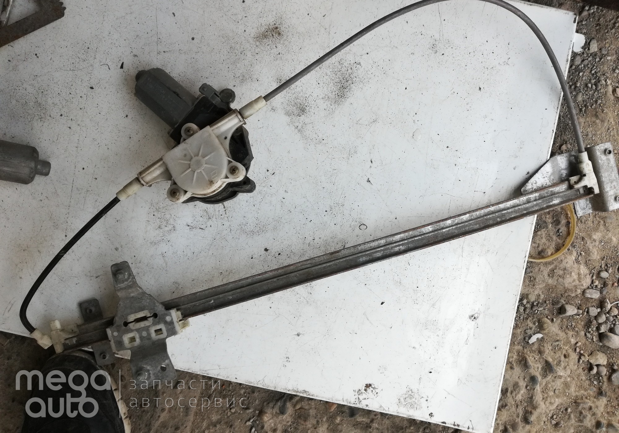 Стеклоподъемник электрический с моторчиком чери амулет а15 задний правый для Chery Amulet / A15 (с 2003 по 2010)