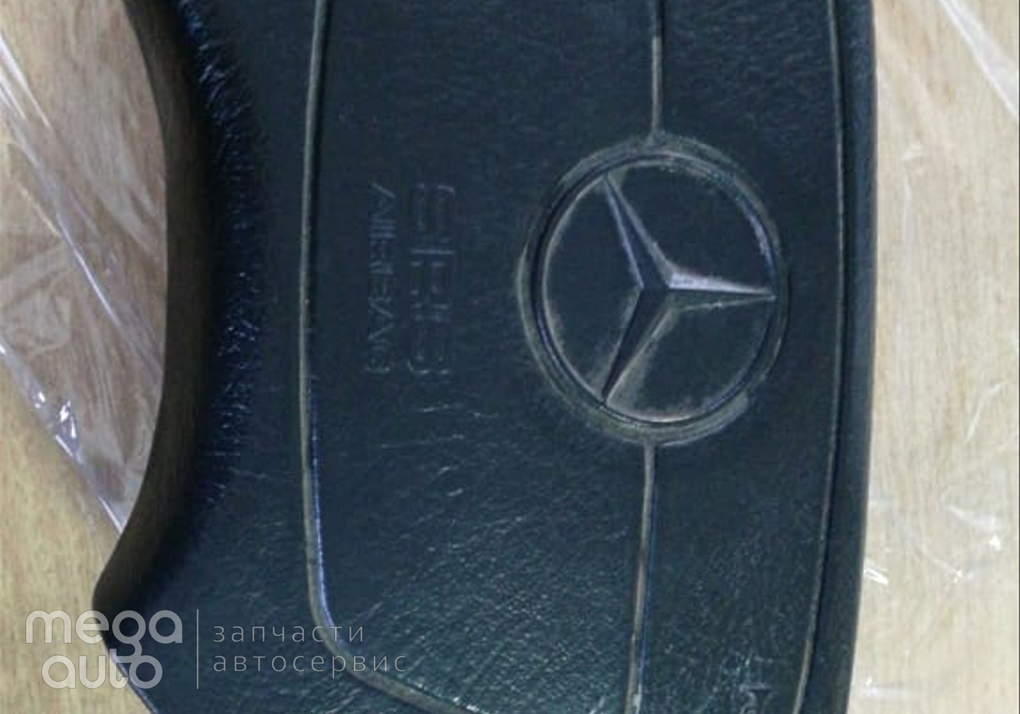A1404600068 Подушка безопасности водителя мерседес Е-класс 124 для Mercedes-Benz E-class W124 (с 1984 по 1996)