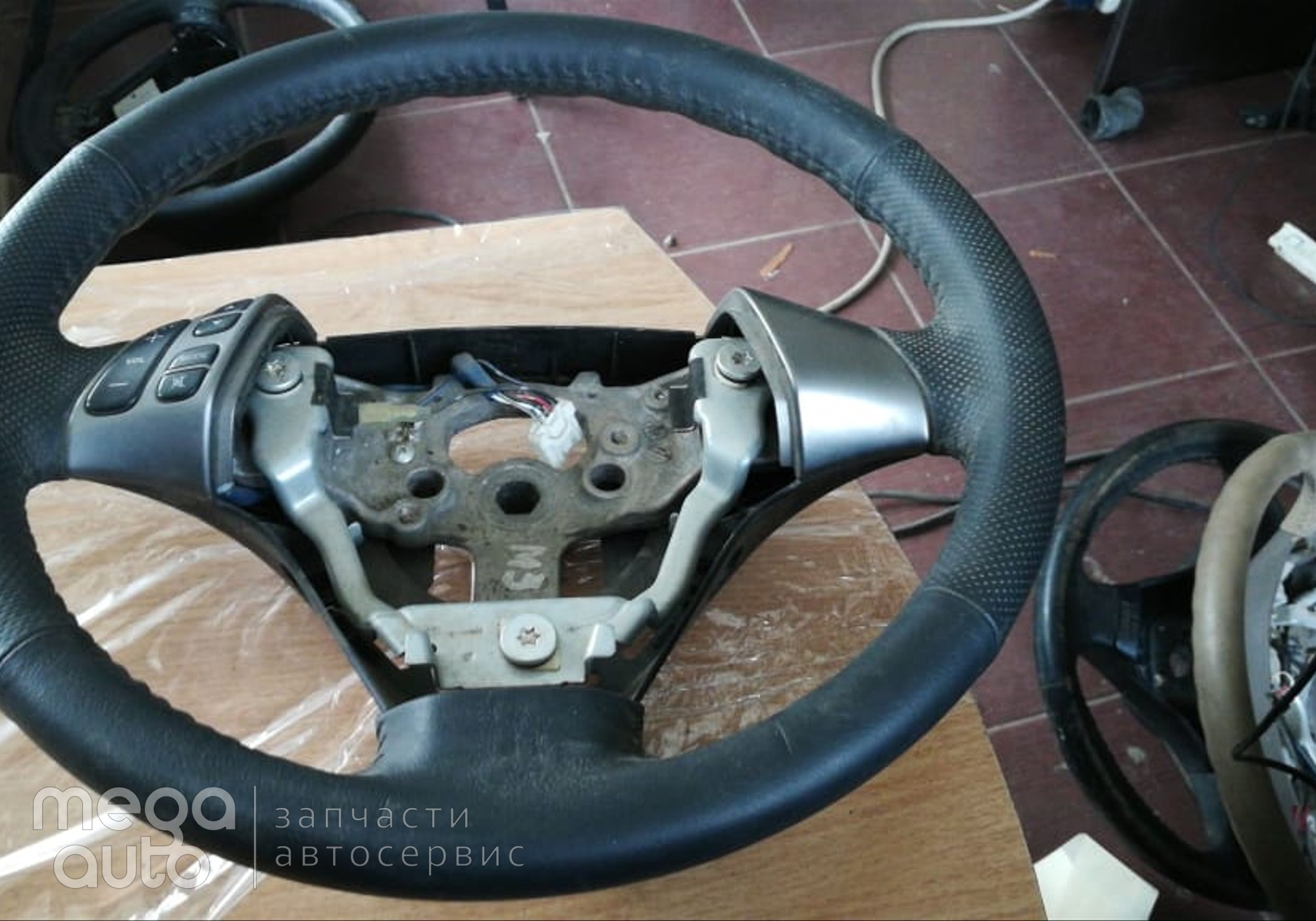 Рулевое колесо мазда без подушки беопасности мазда 3 бк КОЖА для Mazda 3 I (с 2003 по 2009)