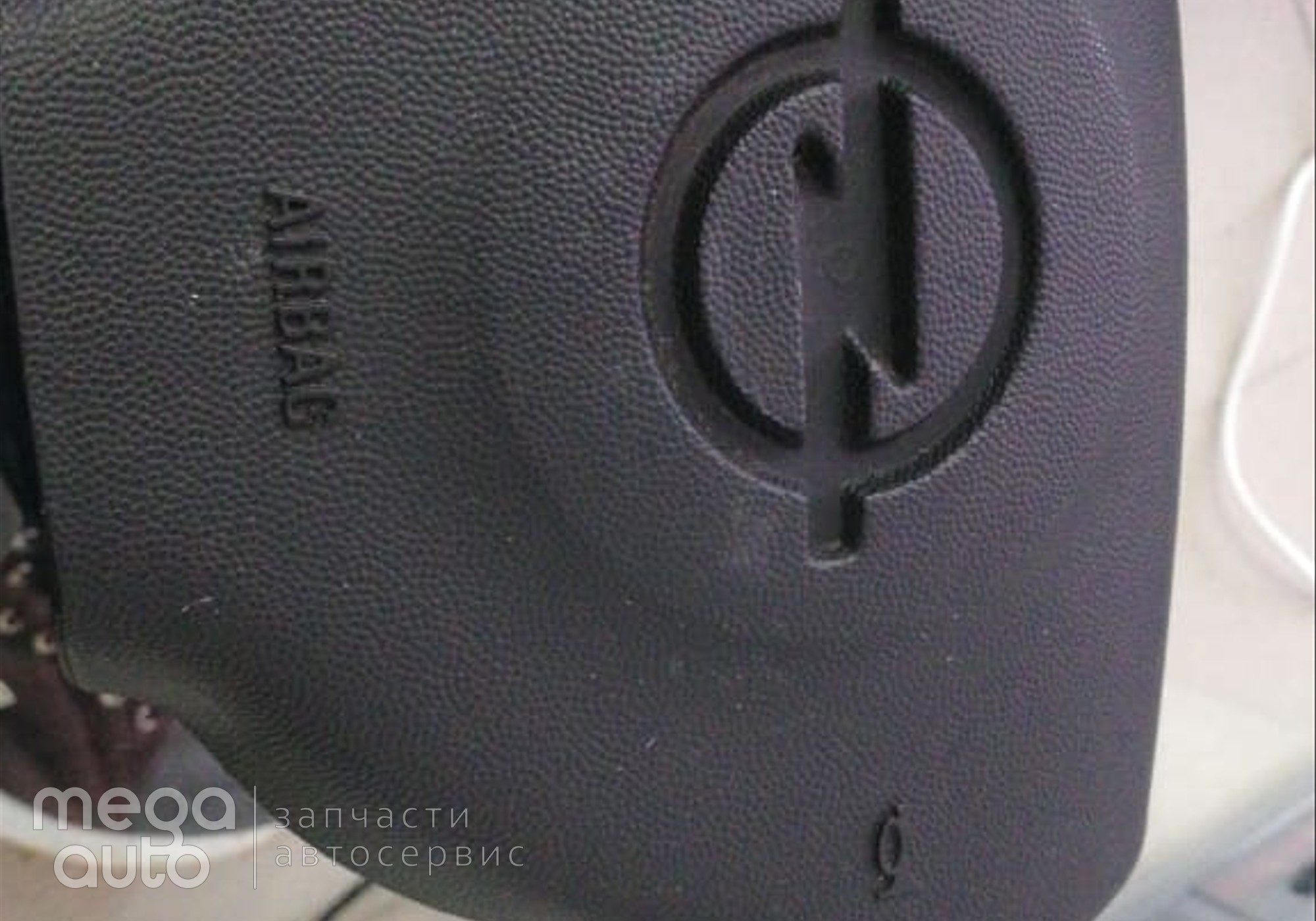 Накладка на подушку безопасности водителя (обманка, муляж) опель вектра С для Opel Vectra C (с 2002)