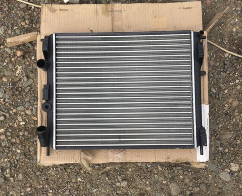 7700428082 Радиатор системы охлаждения для Renault Logan I (с 2004 по 2015)