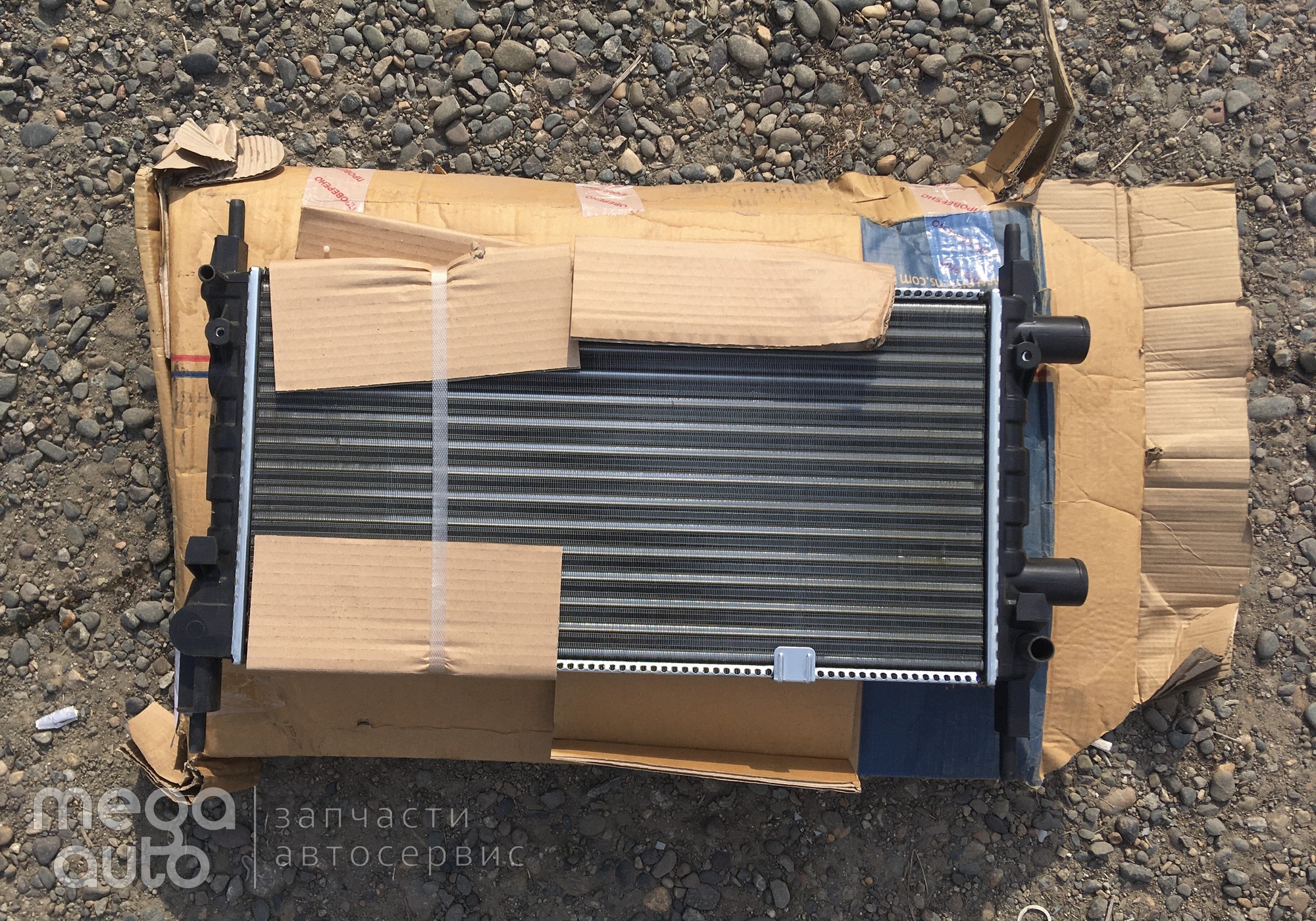 90220142 Радиатор системы охлаждения для Opel Kadett