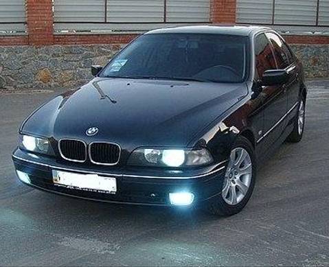 BMW 5 E39 1999 г. в разборе