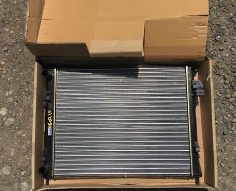 8200073817 Радиатор системы охлаждения для Opel Vivaro
