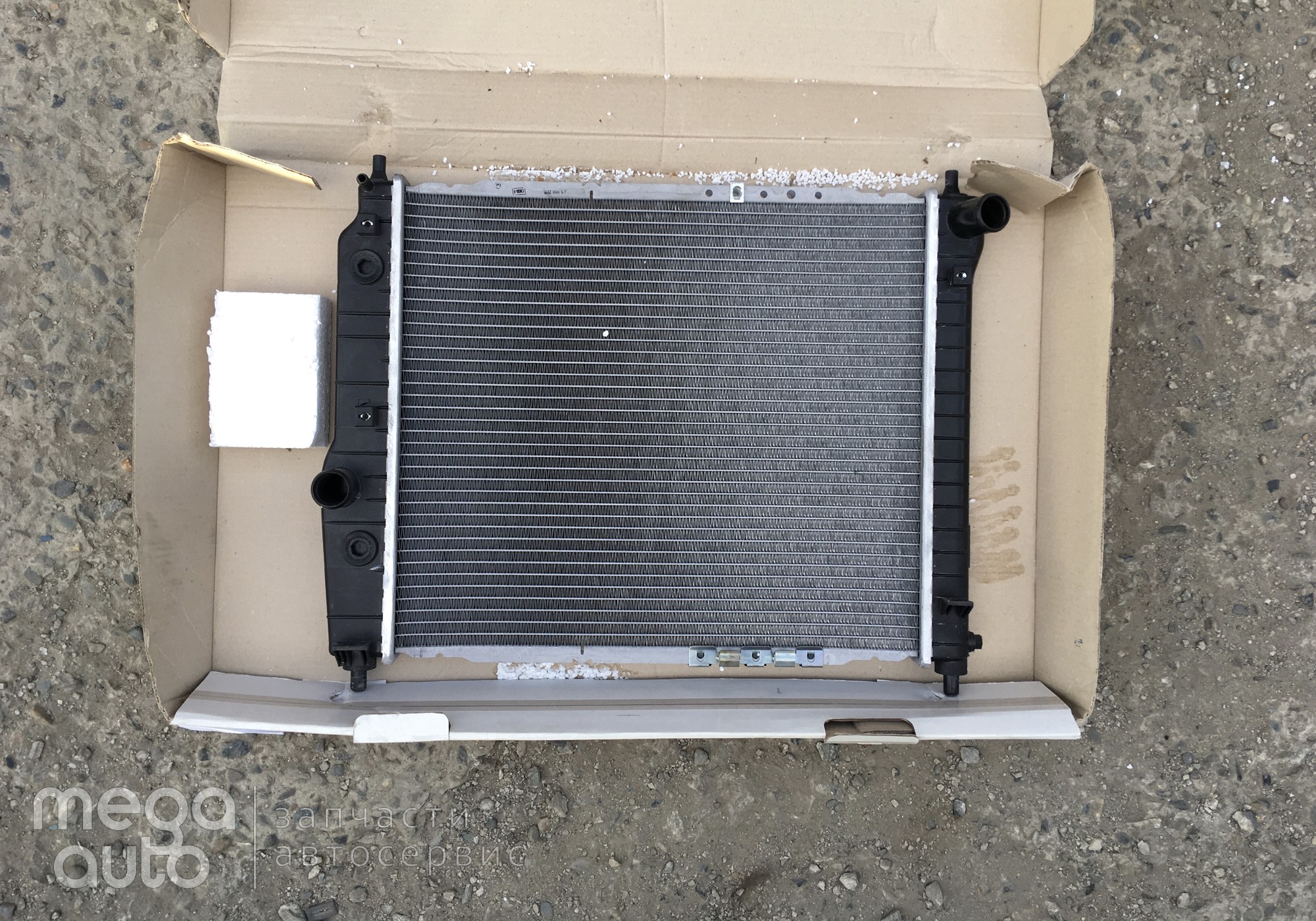 96816481 Радиатор системы охлаждения для Chevrolet Lanos