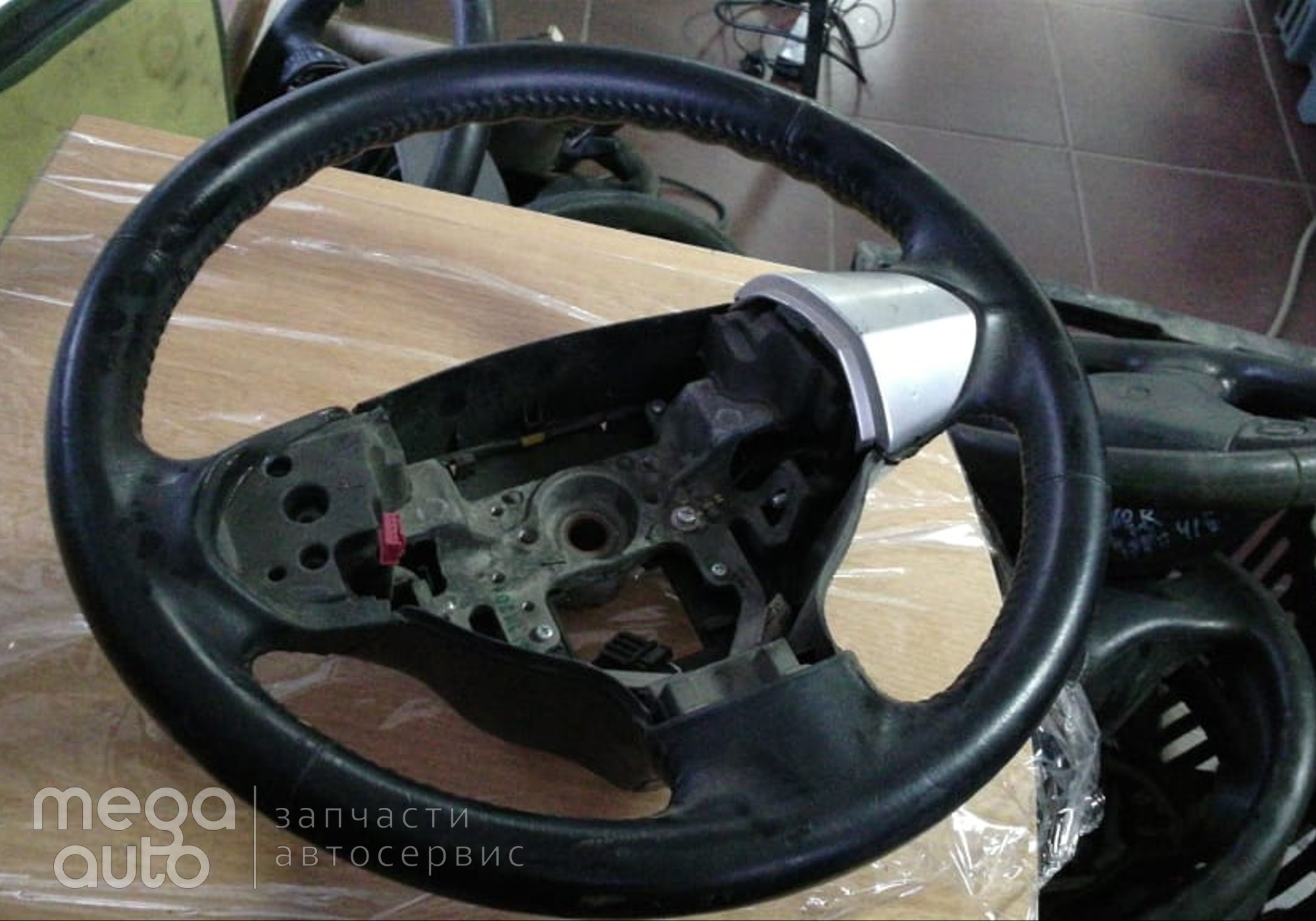 Рулевое колесо без подушки безопасности митсудиси аутлендер 2 КОЖА для Mitsubishi Outlander II (с 2005 по 2013)