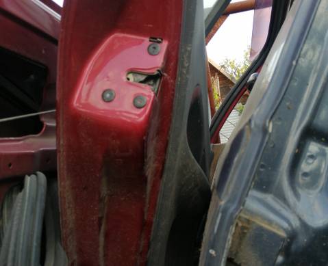 501. Дверь задняя левая рено клио для Renault