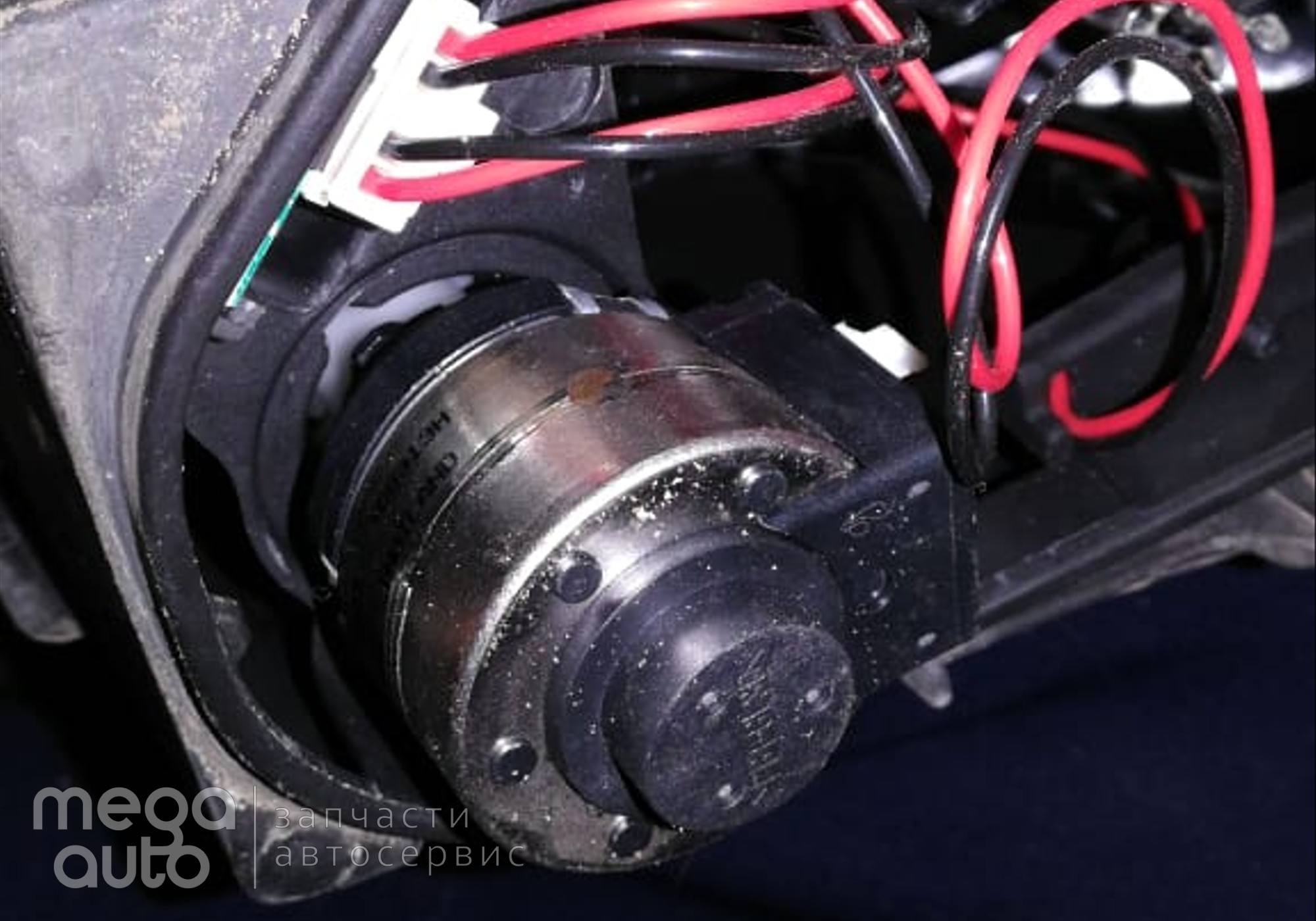 PL35L024VLB8 Моторчик корректора фары ауди ку 7 для Audi Q7 4L (с 2005 по 2015)