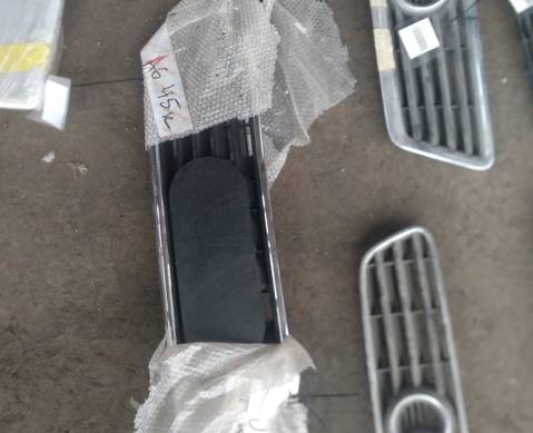 4A0853651 Решетка радиатора Ауди А100 С4 45 кузов для Audi A6
